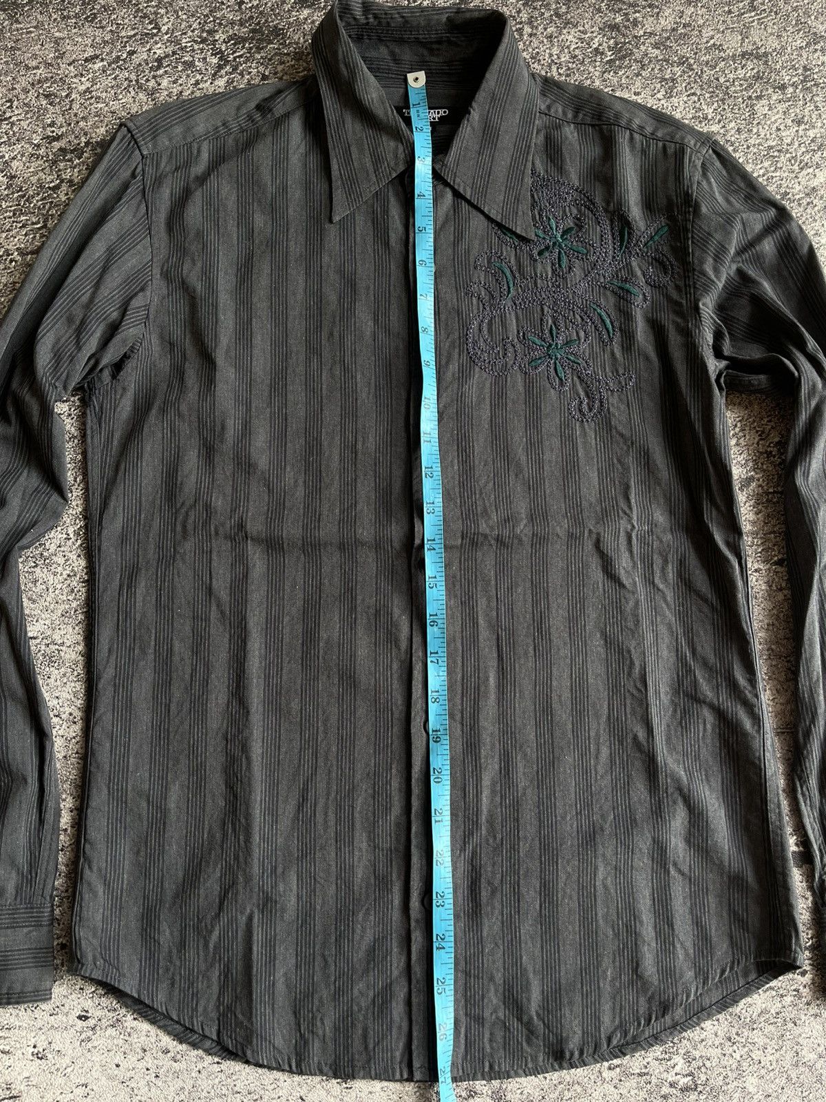 Tornado Mart Tornado Mart Japan Sun faded embroidery flower stripes shirt Size US M / EU 48-50 / 2 - 9 Thumbnail