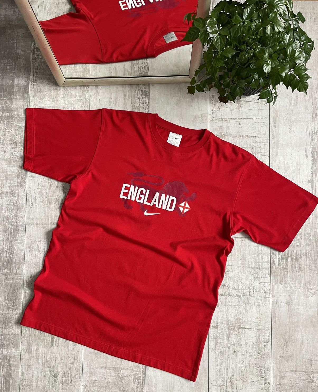 Nike × Vintage Nike Vintage Manchester United #9 Rooney Football T Shirt Size US L / EU 52-54 / 3 - 2 Thumbnail