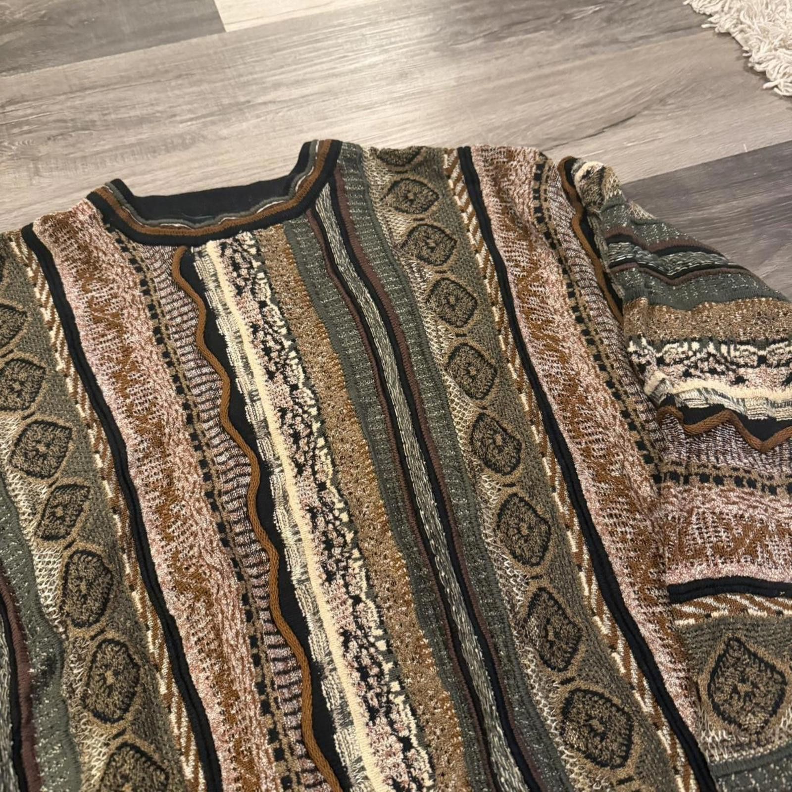 Tundra vintage tundra coogi style 3D knit sweater 90s XL Size US XL / EU 56 / 4 - 2 Thumbnail
