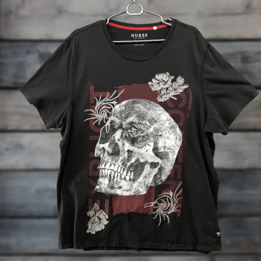 Guess Guess T Shirt Mens XXL Skull Graphic Short Sleeve Crewneck Black Red Cotton Size US XXL / EU 58 / 5 - 1 Thumbnail
