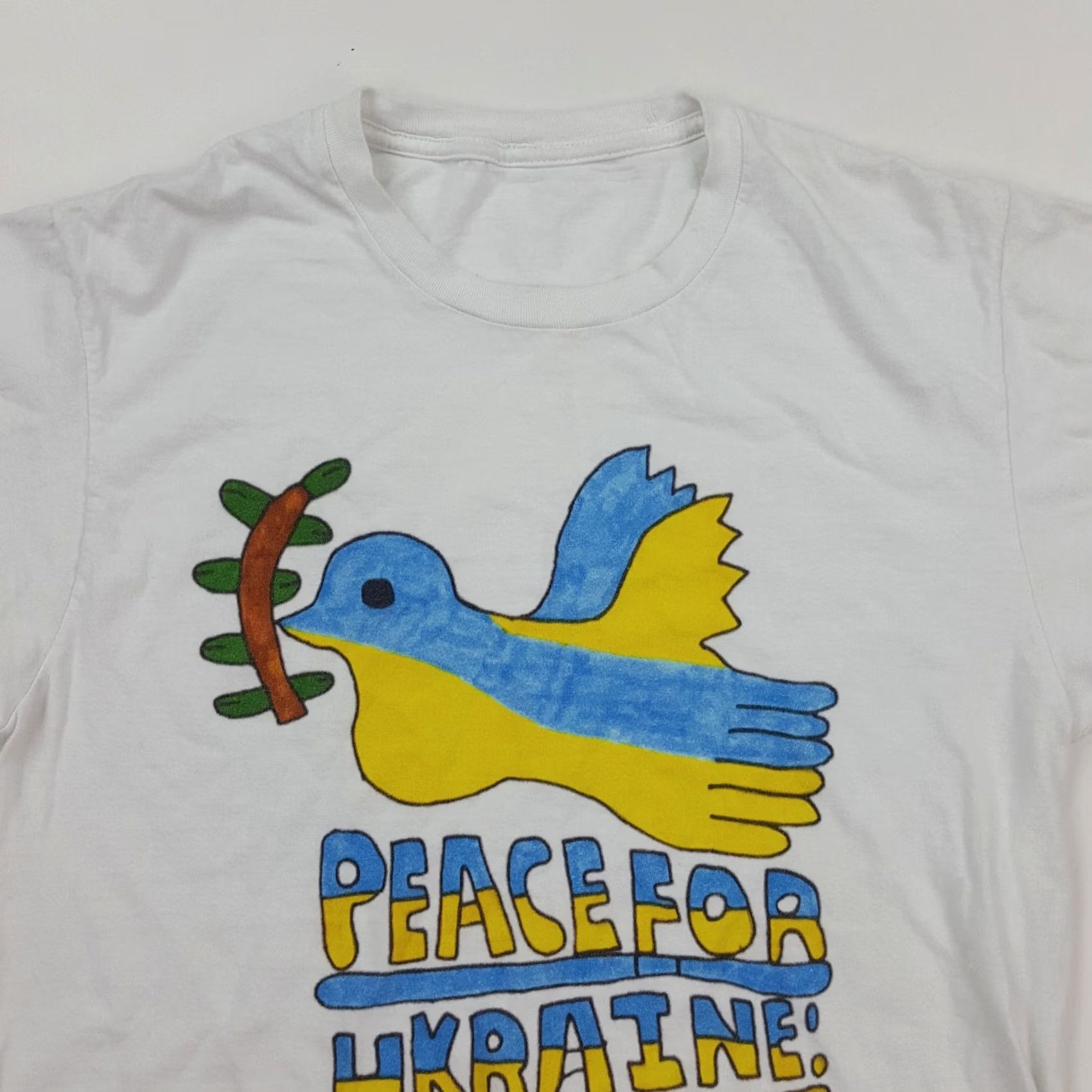 Vintage VINTAGE Peace For Ukraine Hand Painted Size S Anti-War Bird White Flag T Shirt Size US S / EU 44-46 / 1 - 2 Thumbnail