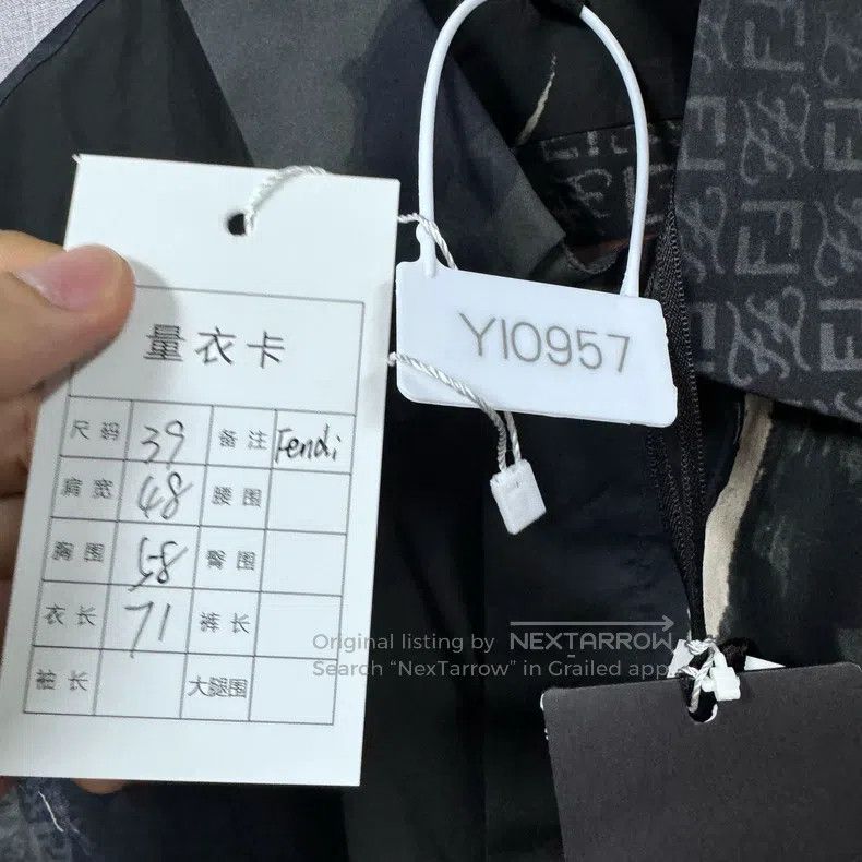 Fendi Fendi size 39 SS22 Full Print Shirt in Grey and Black Size US XXS / EU 40 - 6 Thumbnail