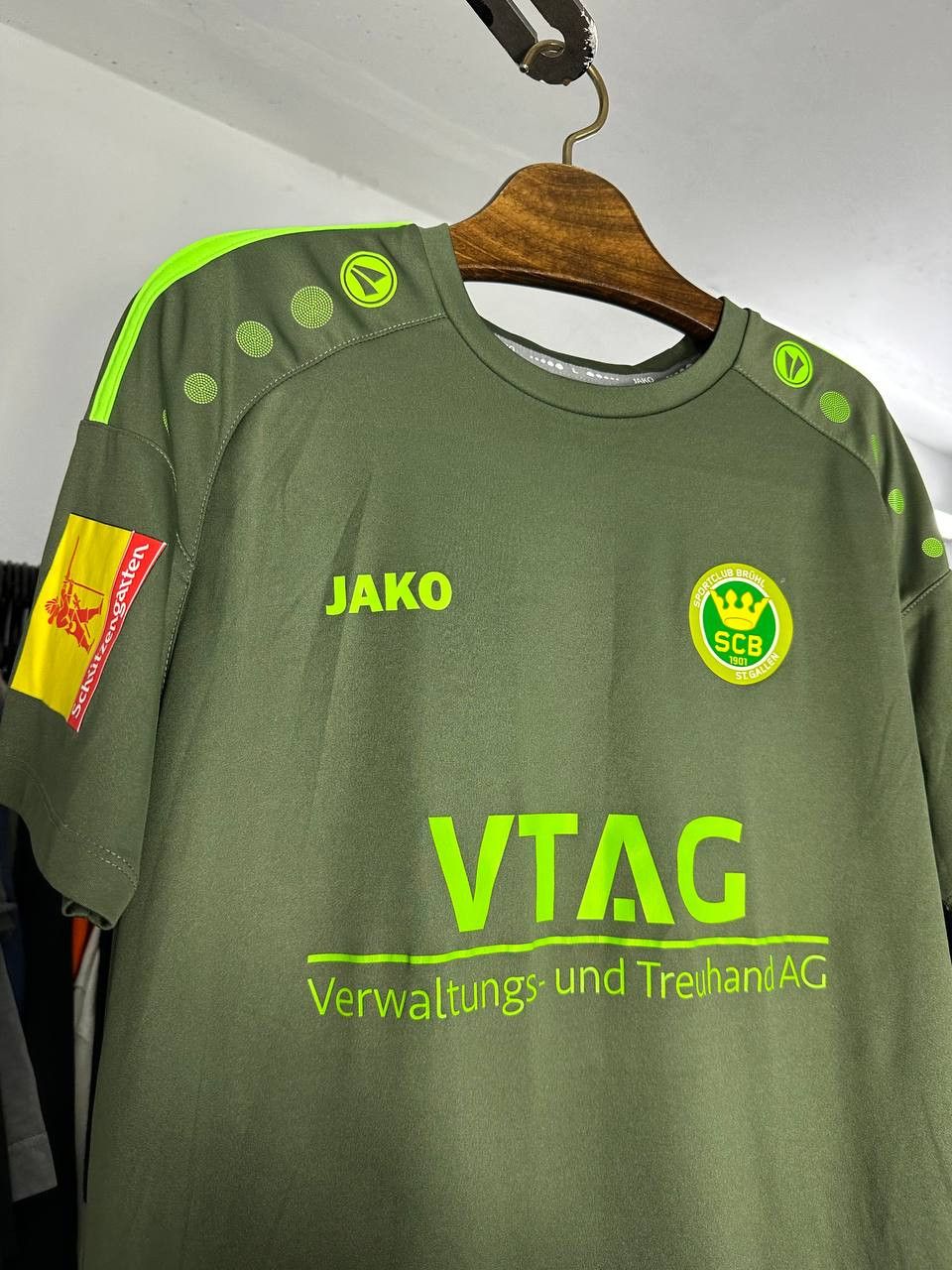 Vintage FC St. Gallen Soccer Jersey Size US XL / EU 56 / 4 - 3 Thumbnail