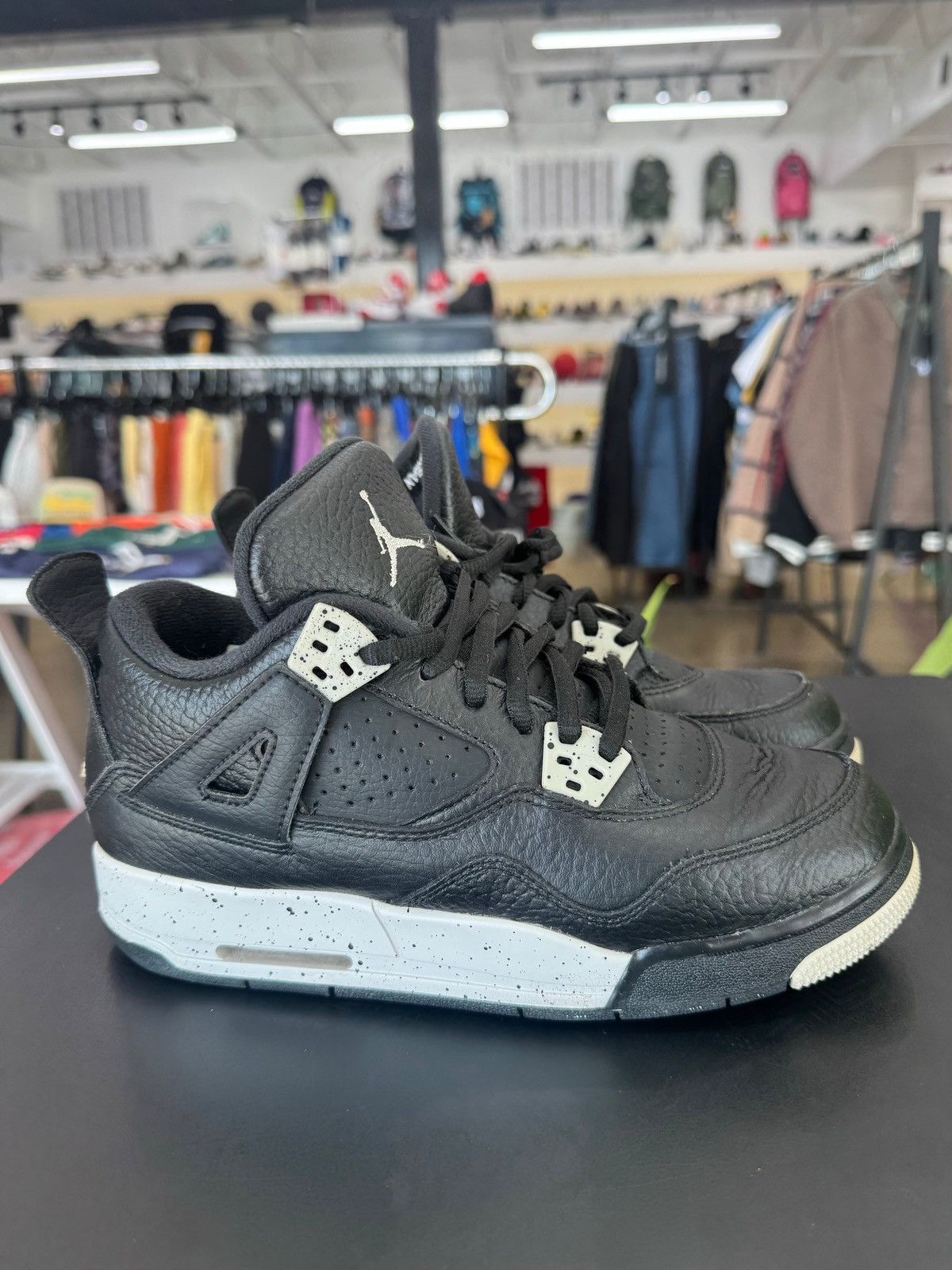 Jordan Brand Air Jordan 4 Oreo Sz. 5Y (2015) Size US 5 / EU 37 - 6 Thumbnail