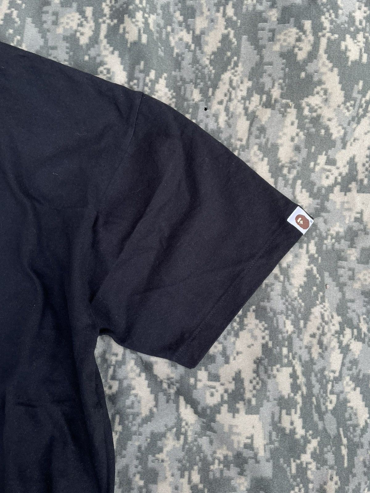 Bape 1ST CAMO SHARK TEE Size US L / EU 52-54 / 3 - 9 Thumbnail