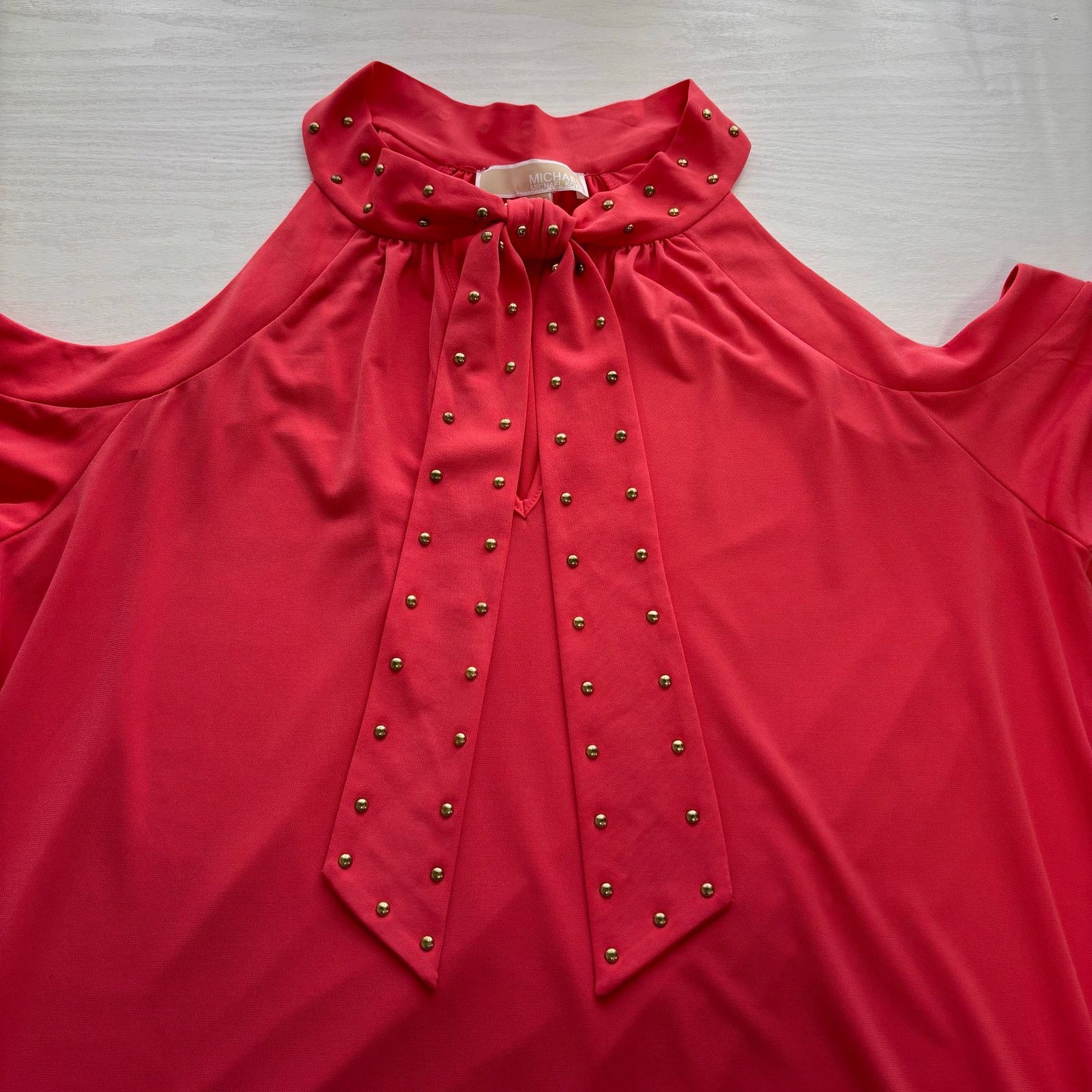 Michael Kors MICHAEL Michael Kors Cold-shoulder Tie-neck Coral Blouse XL Size XL / US 12-14 / IT 48-50 - 4 Thumbnail