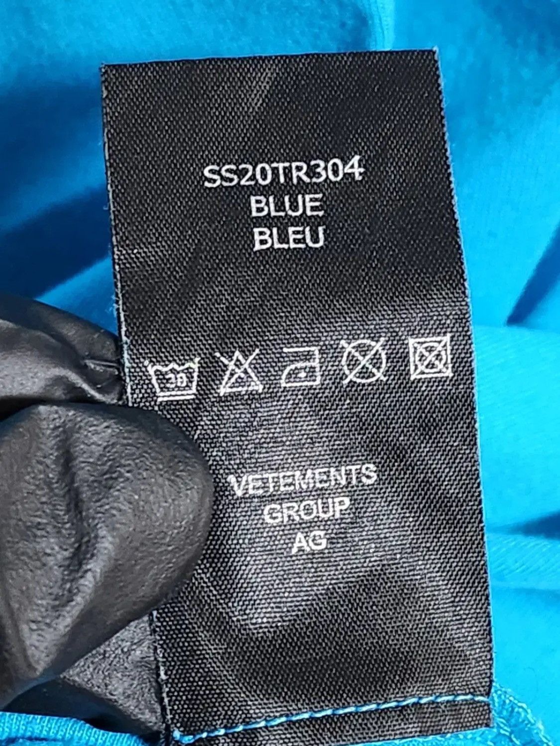 Vetements Vetements Postage Priority Mail T-Shirt Size US M / EU 48-50 / 2 - 7 Thumbnail