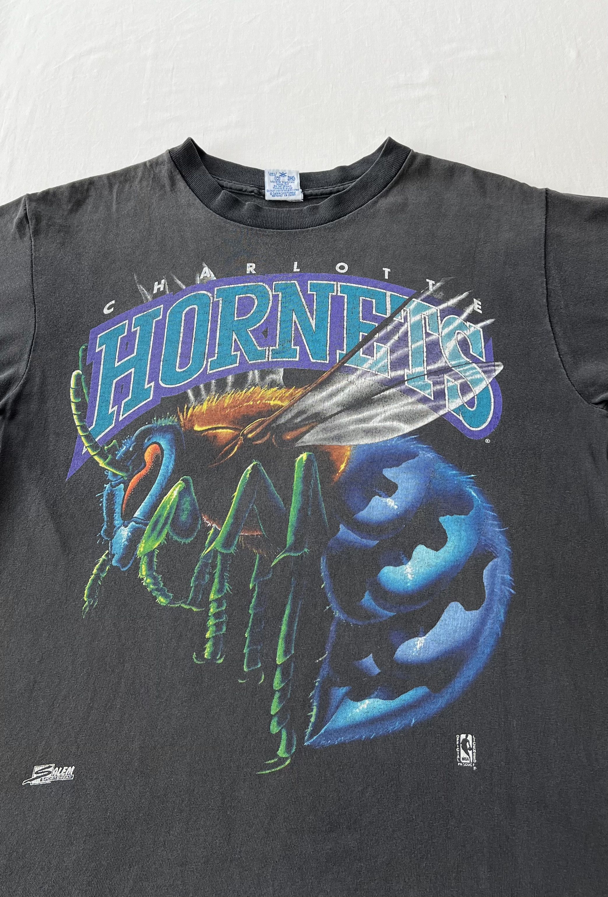 NBA Vintage 90s Charlotte Hornets NBA Salem Sportswear T-shirt Size US S / EU 44-46 / 1 - 5 Thumbnail