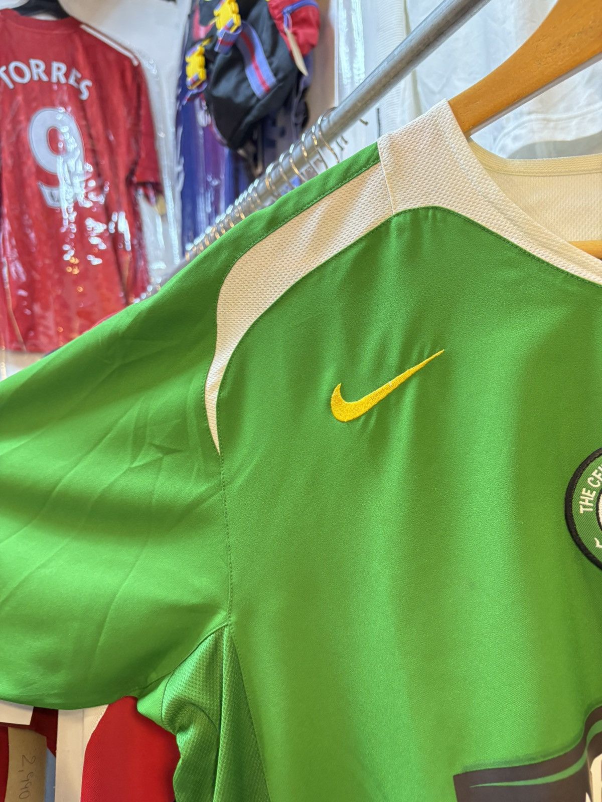 Nike 2005-2006 Celtic Away Kit Size US L / EU 52-54 / 3 - 12 Thumbnail