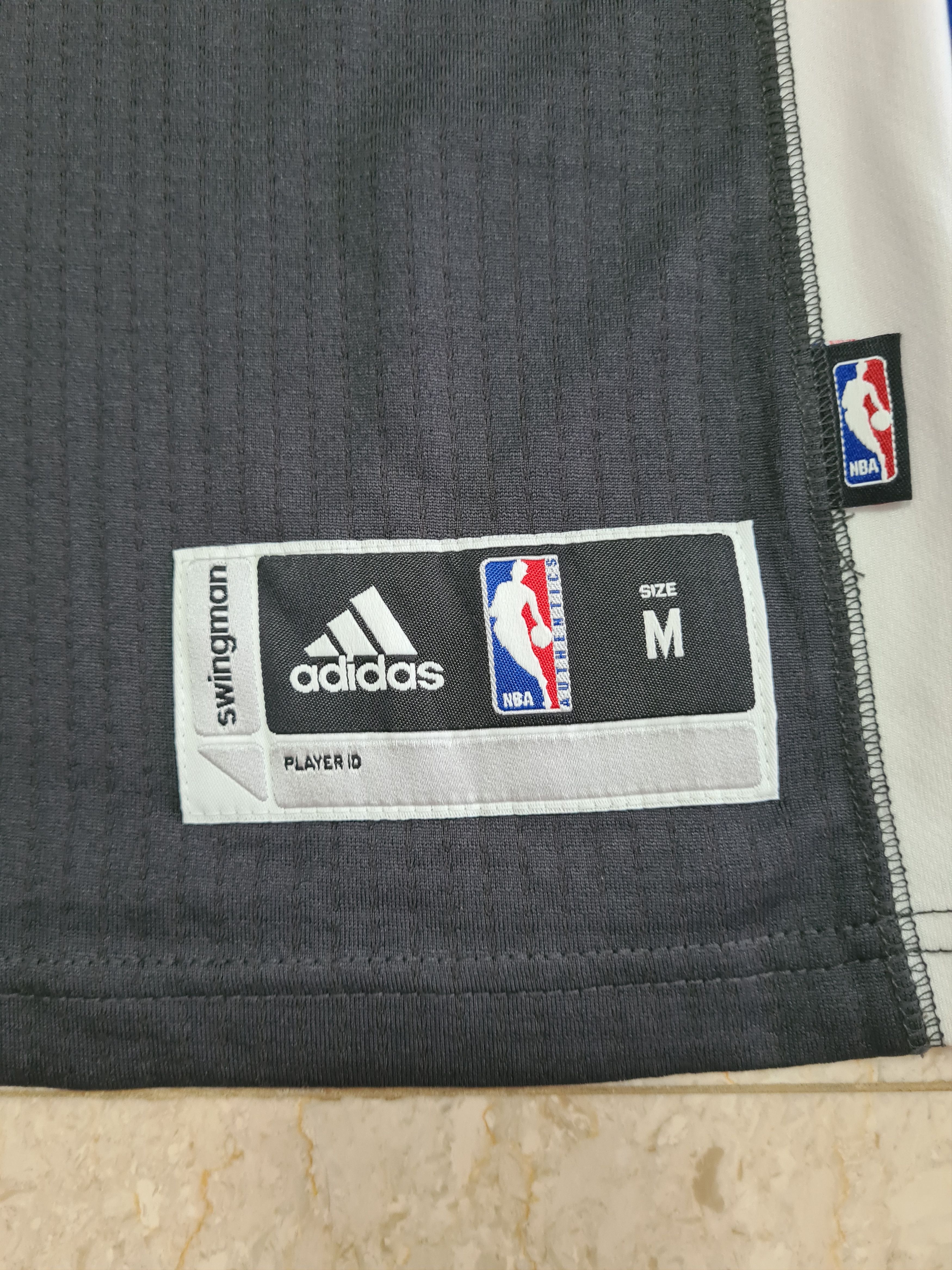 NBA Authentic Adidas Men's GSW Alternate Sleeved Swingman Jersey Size US M / EU 48-50 / 2 - 4 Thumbnail