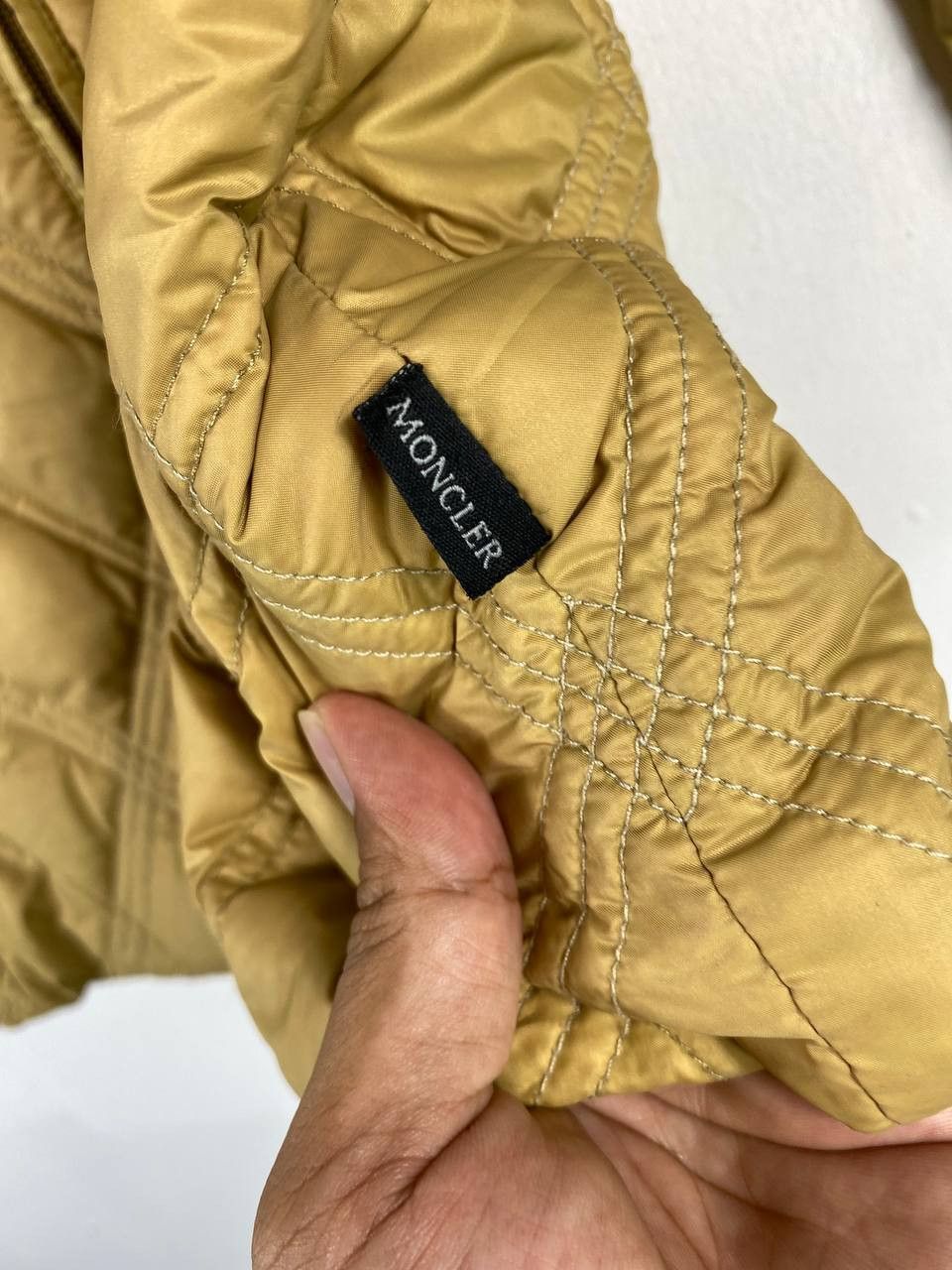 Moncler vintage moncler down puffer jacket very nice design Size US M / EU 48-50 / 2 - 4 Thumbnail