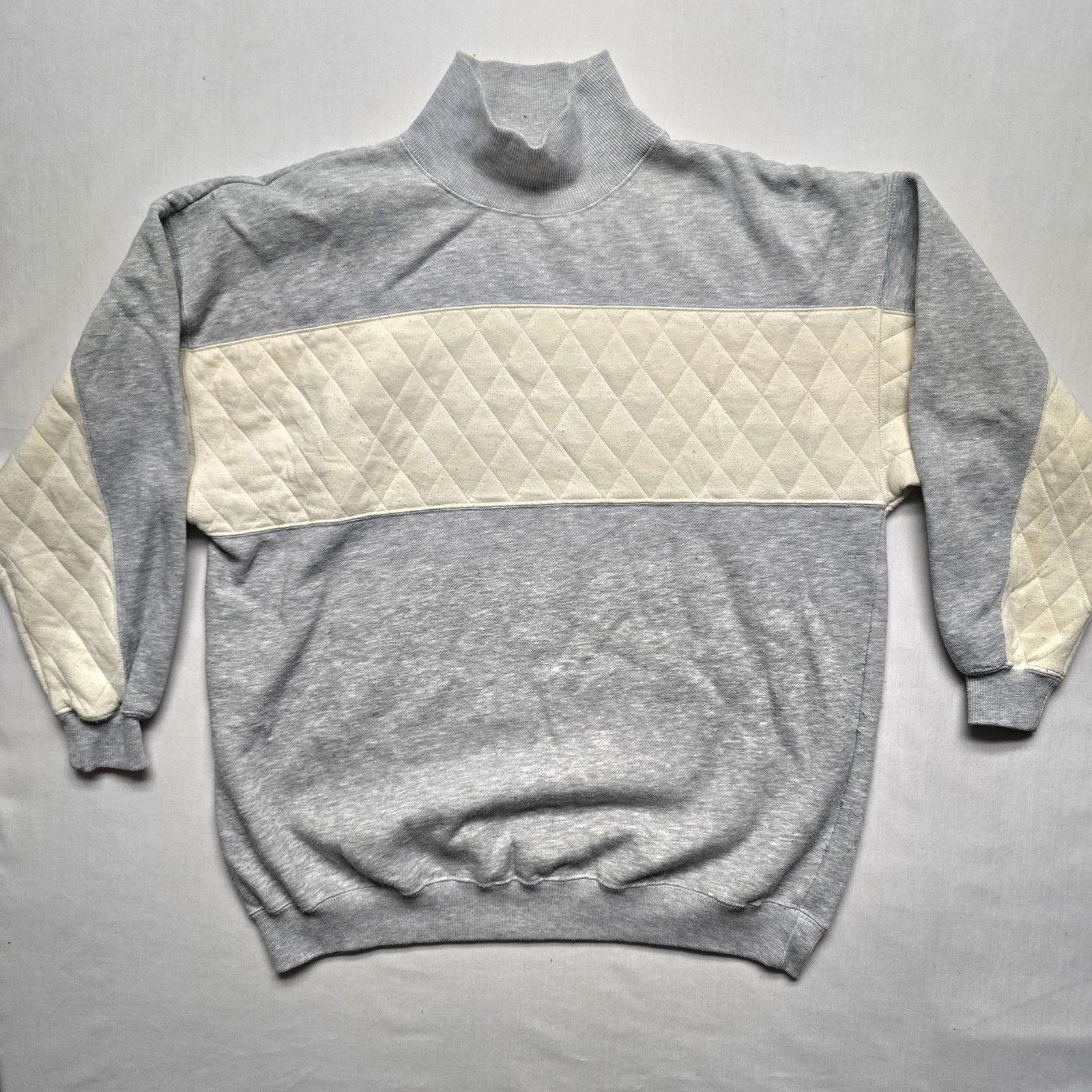 Vintage Vintage Cheetah Mervyns Sweater L Gray Quilted Pullover Size L / US 10 / IT 46 - 1 Thumbnail