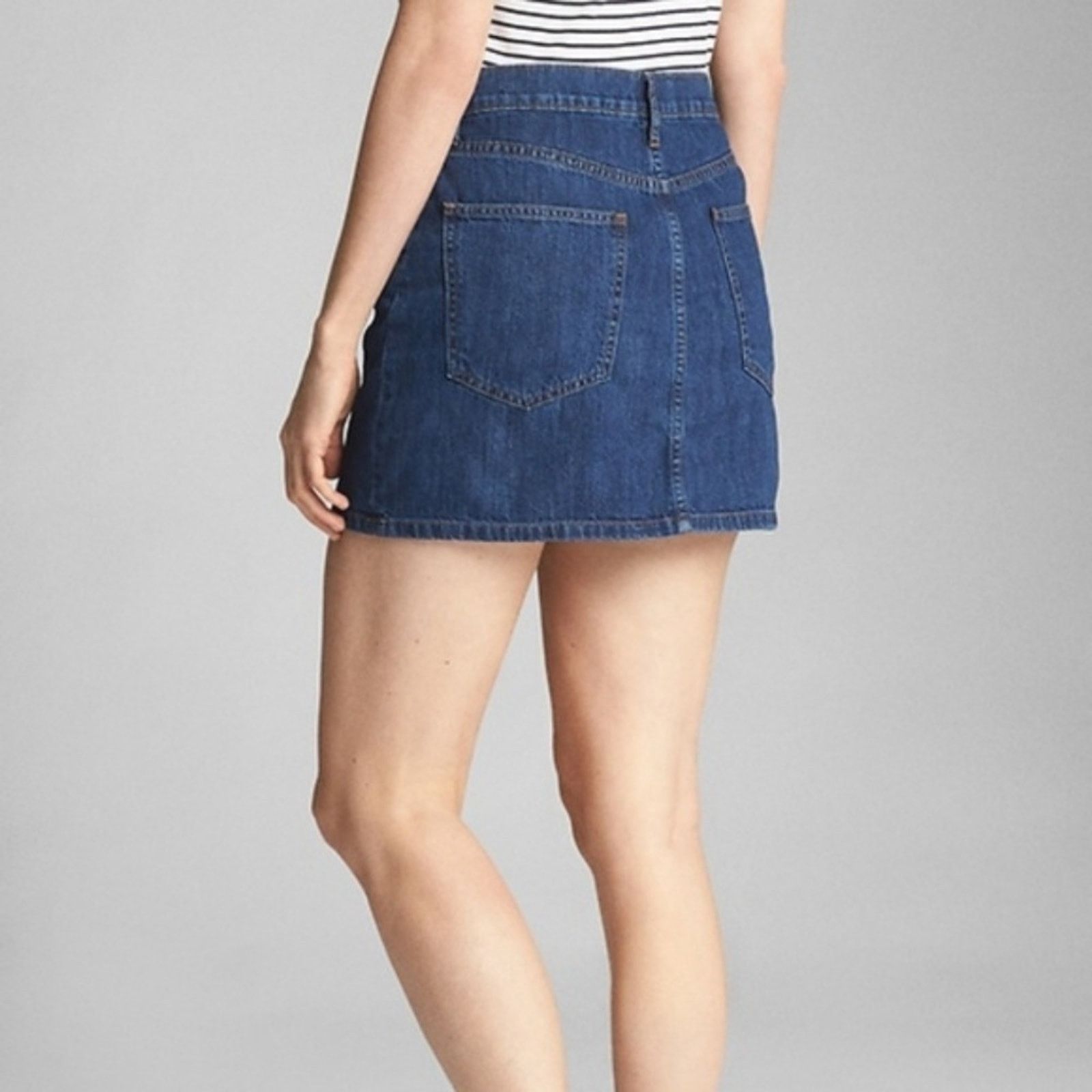 Gap GAP Blue Dark Wash 5-Pocket Denim Mini Skirt Size 28" / US 6 / IT 42 - 2 Thumbnail