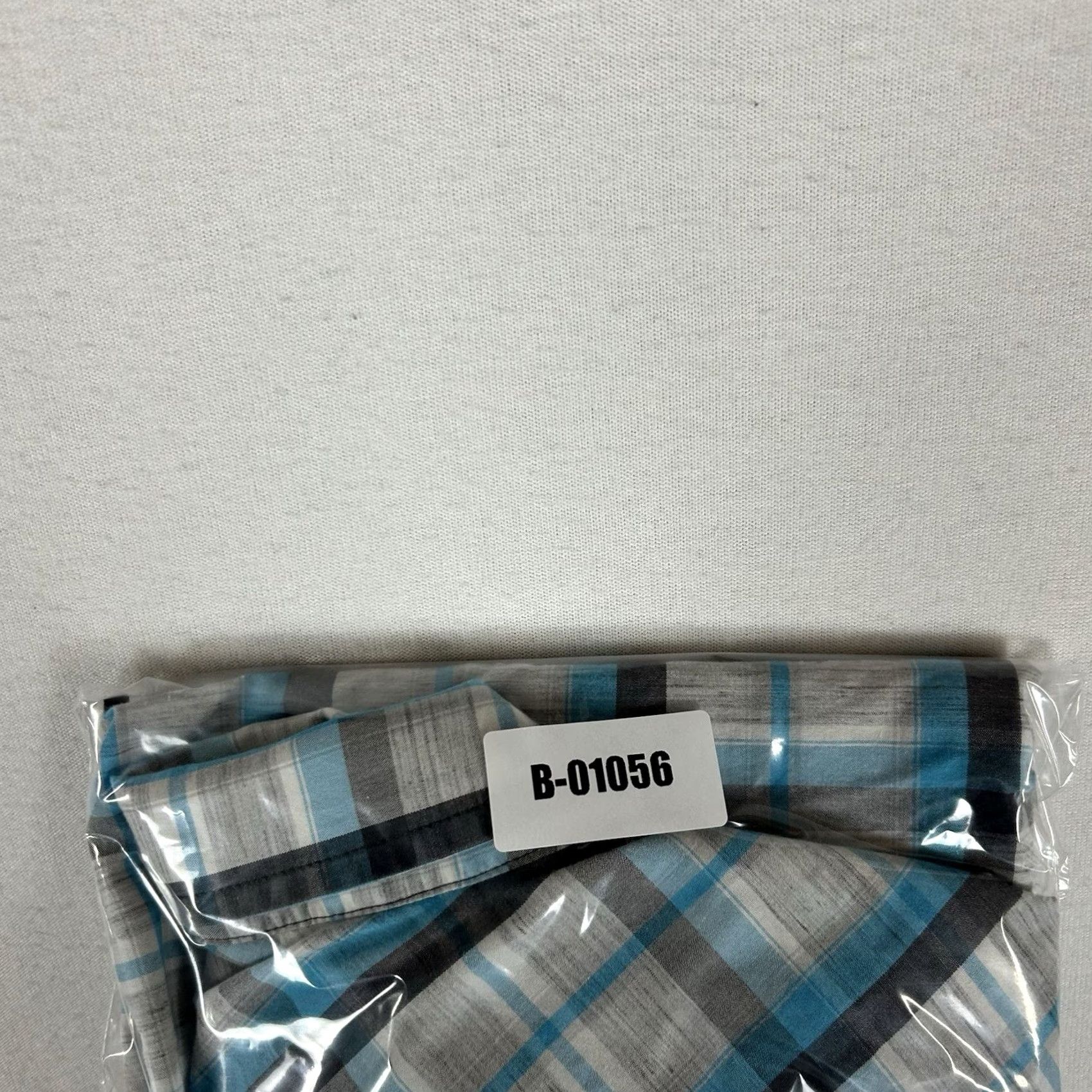 Prana Prana Short Sleeve Button Up Shirt Mens XL Blue Plaid Lightweight Casual Relaxed Size US XL / EU 56 / 4 - 8 Thumbnail