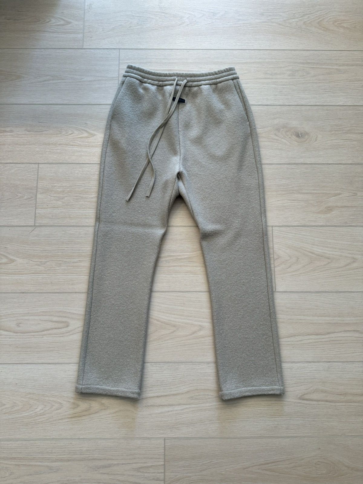 Fear of God 8th　ストライプパンツ Fear of God Men's 8th Side Stripe Forum Pant in Paris Sky Fear Of God