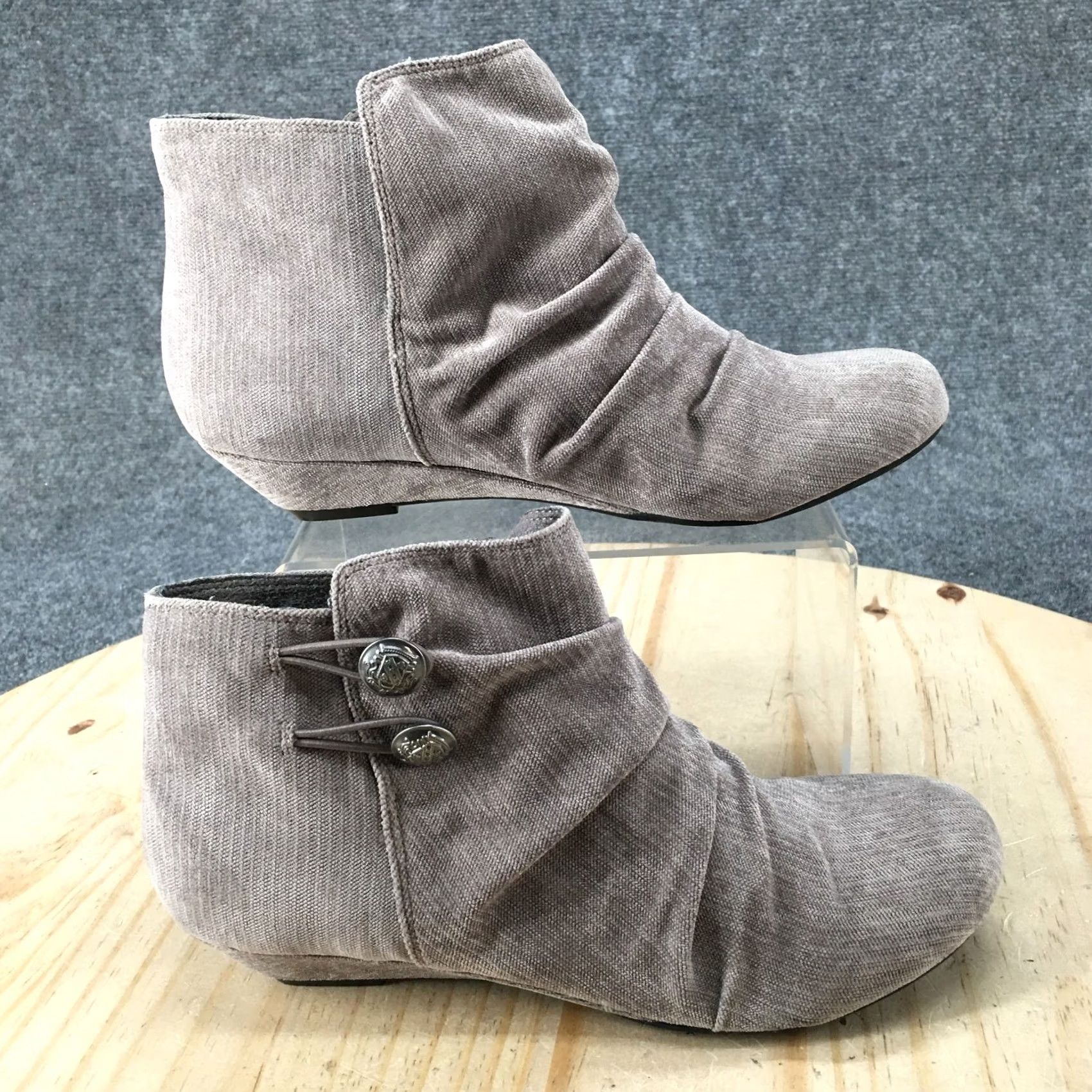 Vintage Rocket Dog Boots Womens 8 M Ankle Booties Button Slouch Comfort Gray Shoes Women Boots Size US 8 / IT 38 - 2 Thumbnail
