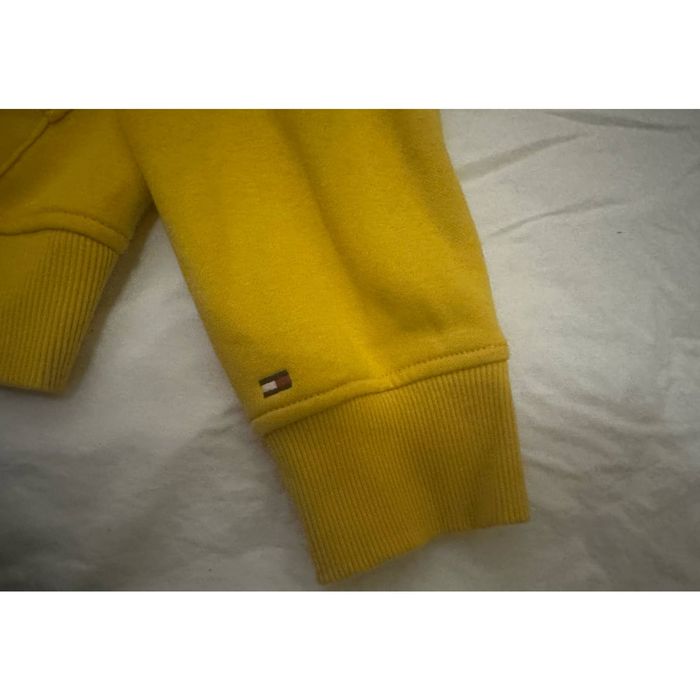 Tommy hilfiger yellow sweater 2024 mens