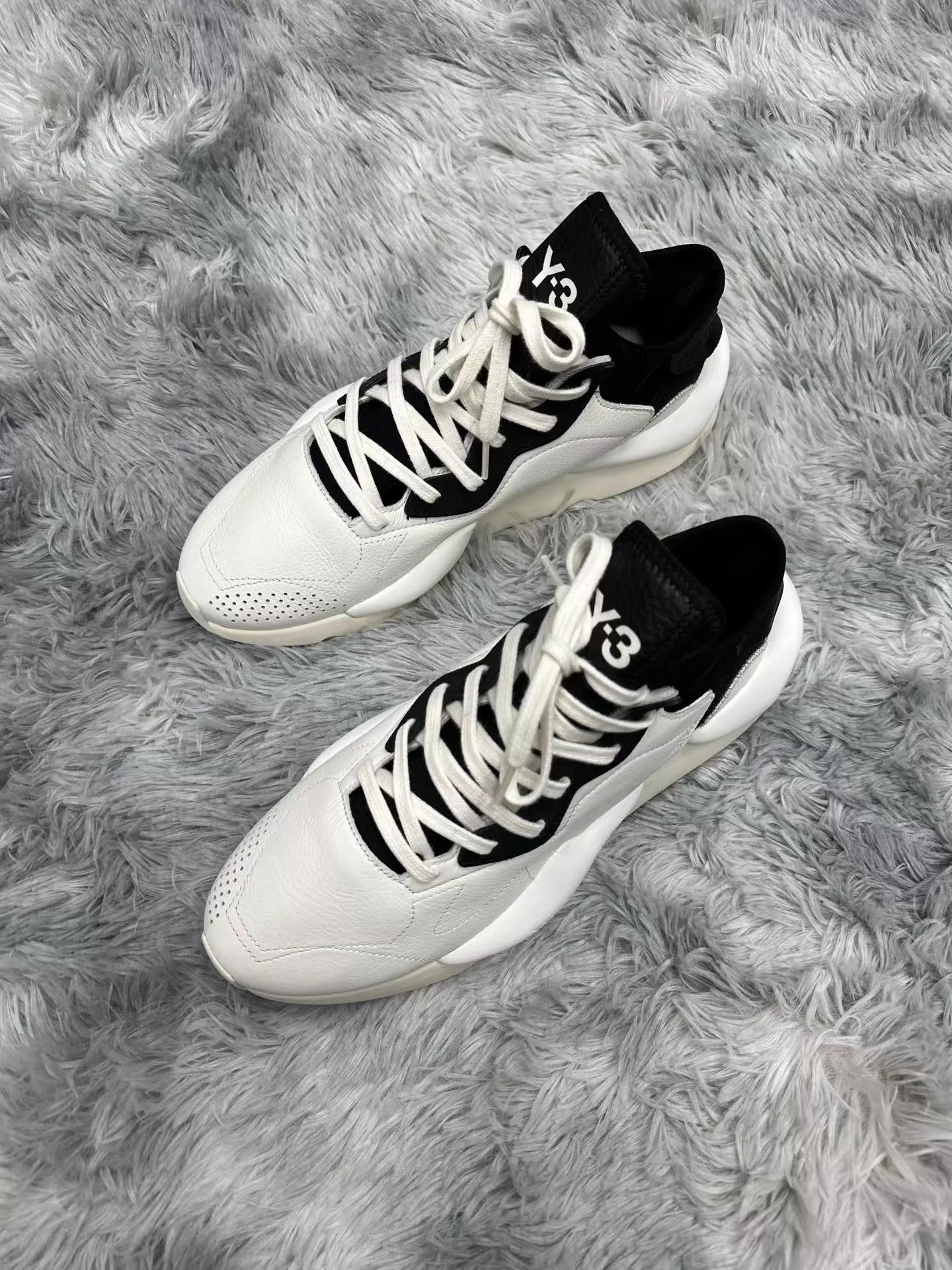Y-3 Y-3 kaiwa black white casual 44.5 BNIB Size US 11.5 / EU 44-45 - 1 Thumbnail