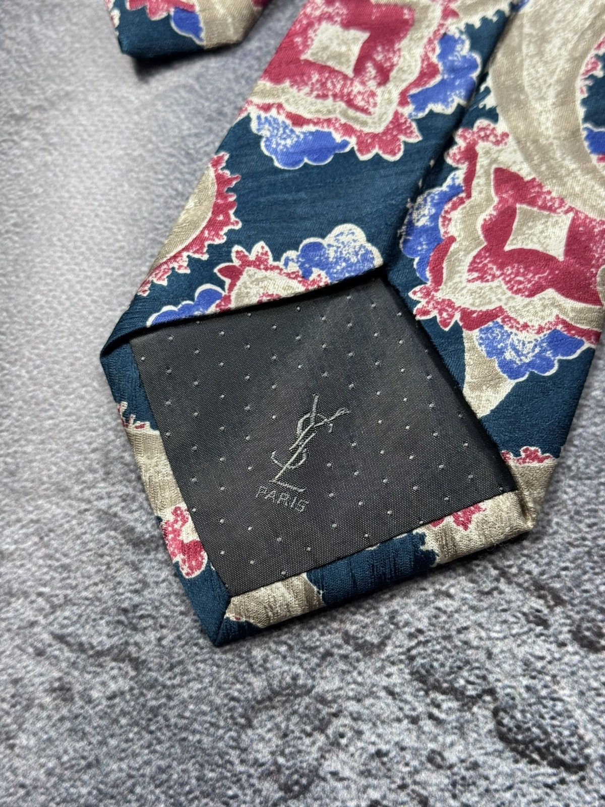 Yves Saint Laurent Yves Saint Laurent Vintage Silk Tie Size ONE SIZE - 3 Thumbnail