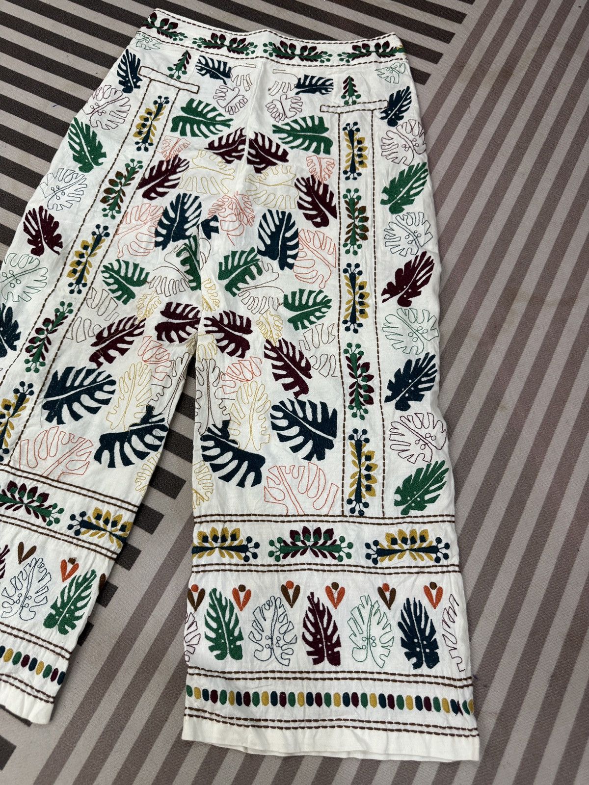 Zara 🔥🔥🔥ARCHIVE ZARA EMBROIDERY FLORAL PANTS Size 30" / US 8 / IT 44 - 10 Thumbnail