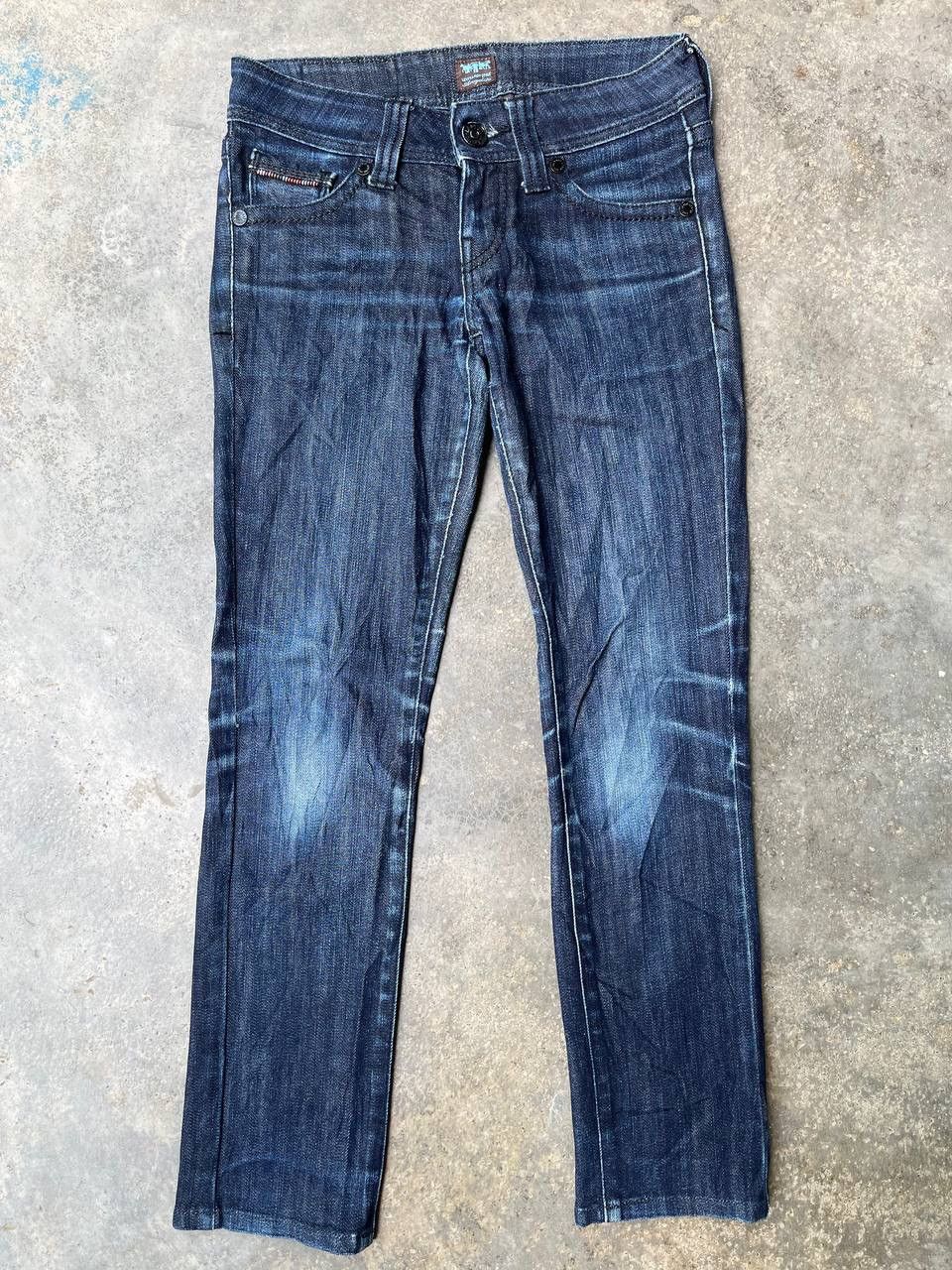 Levi's LEVIS LADY STYLE JEANS FADED VINTAGE LOOK Size 31" - 5 Thumbnail