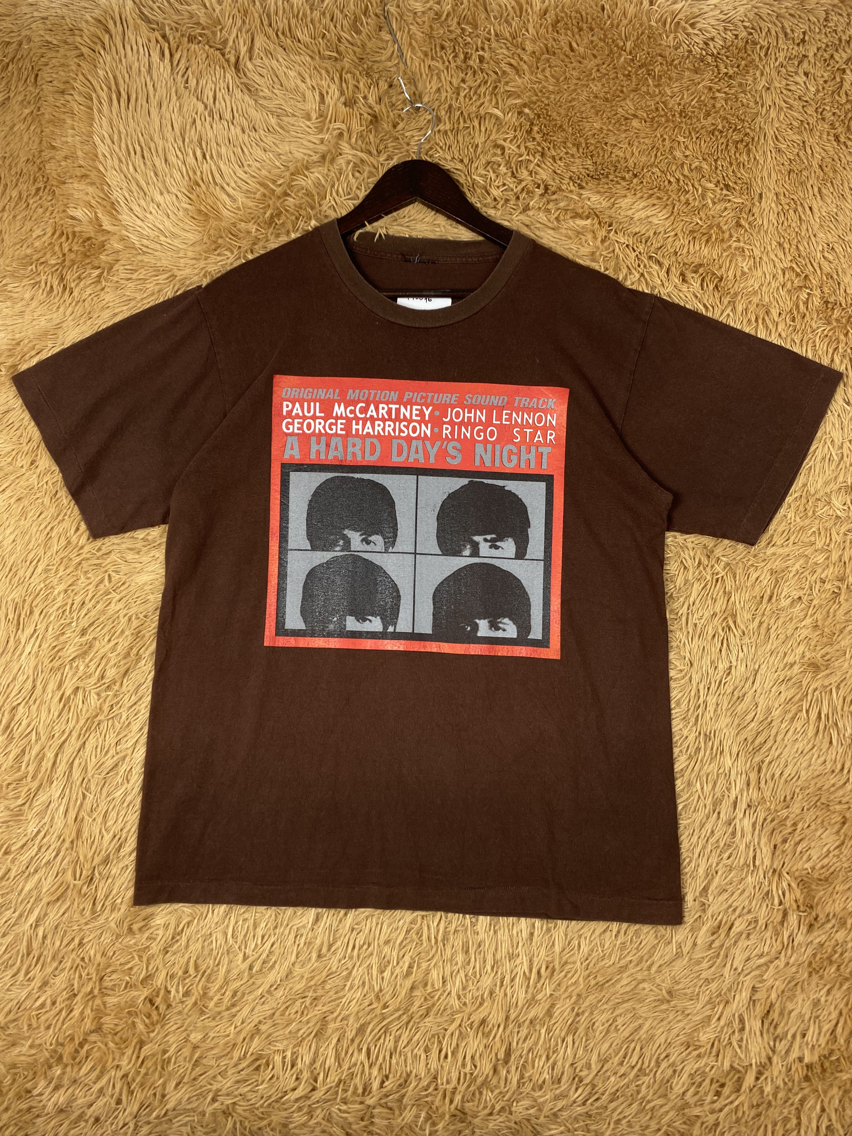 Band Tees Vintage The Beatle A Hard Days Night Short Sleeve T-Shirt Size US M / EU 48-50 / 2 - 1 Thumbnail