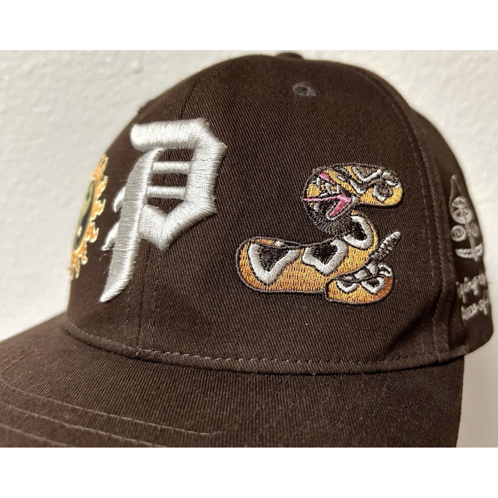 Primitive VINTAGE Primitive Badlands Snapback Cap Baseball Embroidered Logo Peace Of Mind Hat Cap Size ONE SIZE - 5 Thumbnail