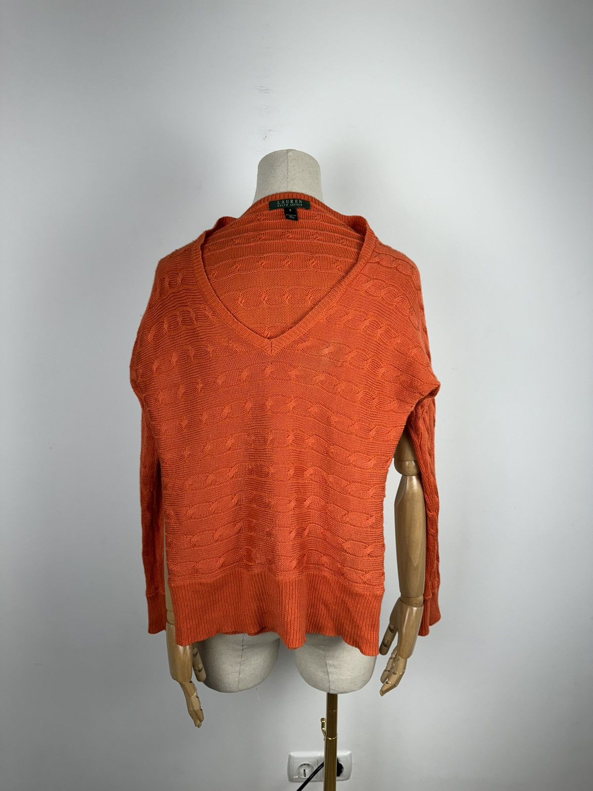 Lauren Ralph Lauren × Vintage Women’s Lauren Ralph Lauren V-Neck Sweater size S Size S / US 4 / IT 40 - 4 Thumbnail