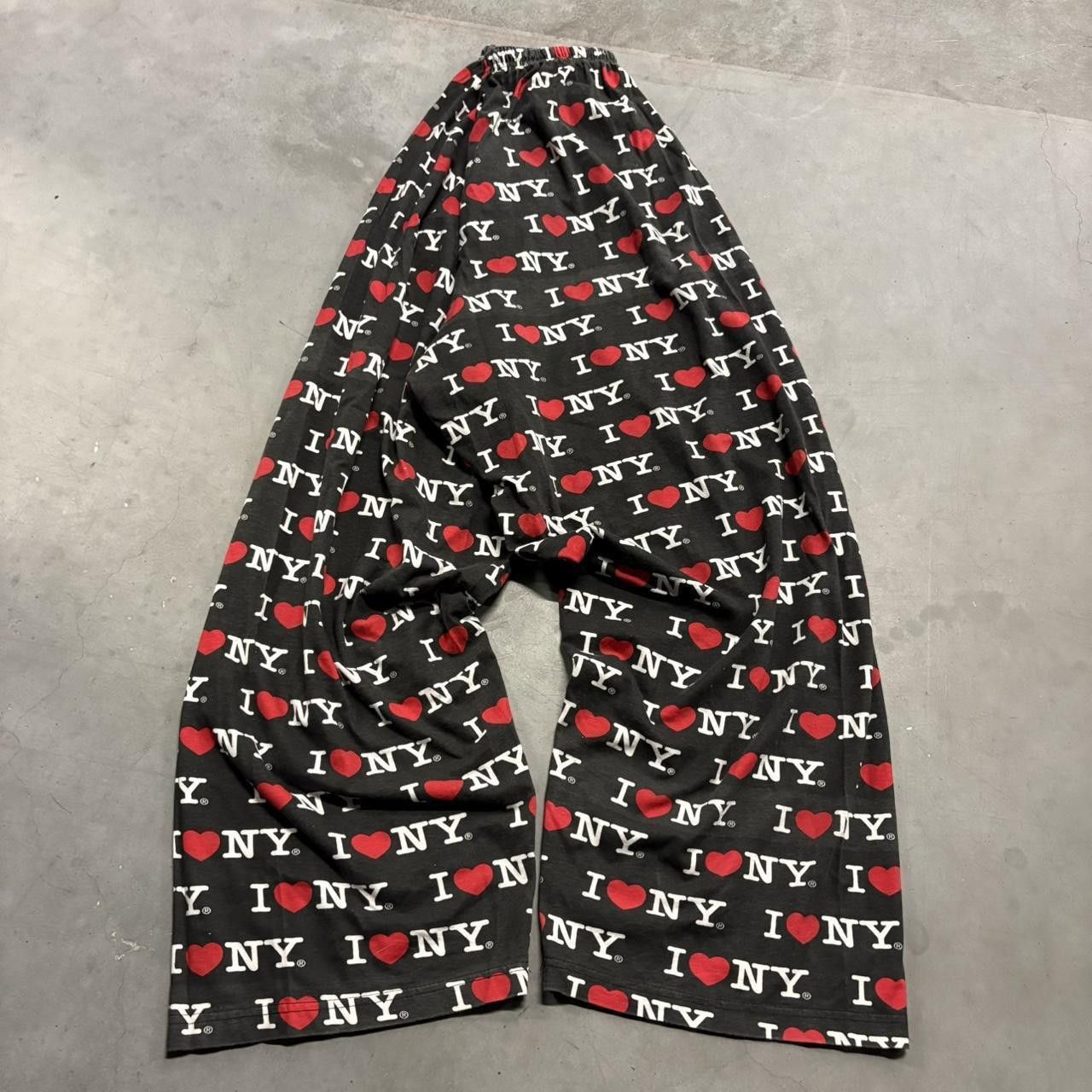 Vintage Vintage Y2K/2000s Baggy Wideleg Black I Heart New York Pajama SweatPants! Size US 34 / EU 50 - 5 Thumbnail