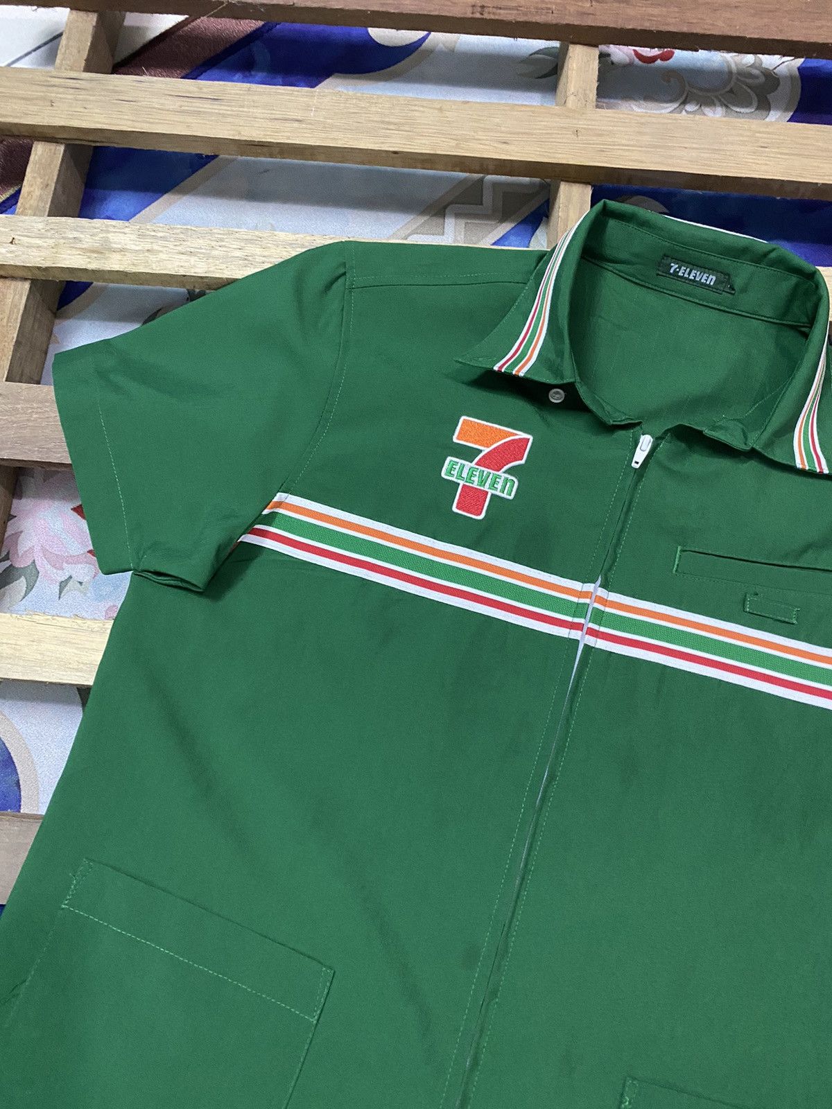 Seven 7 × Vintage 🔥 Offer Your Best Price 🔥 Vintage 7 Eleven Short Sleeve Size US S / EU 44-46 / 1 - 3 Thumbnail