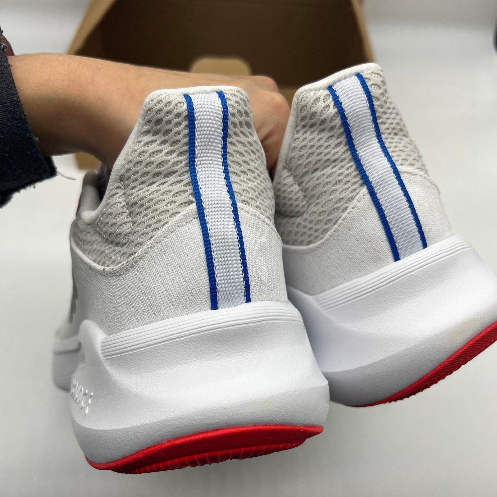 Adidas Adidas Alphaedge Running Shoes MENS 12 White Lace Up Size US 12 / EU 45 - 10 Thumbnail