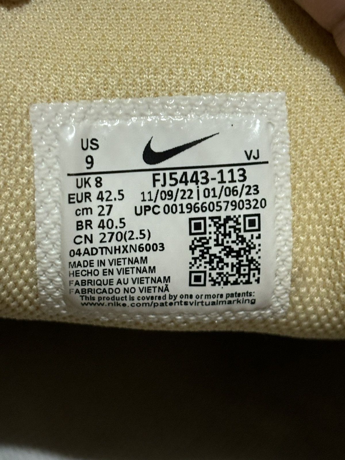 Nike NIKE P-6000 COCONUT MILK SAIL Size US 9 / EU 42 - 11 Thumbnail