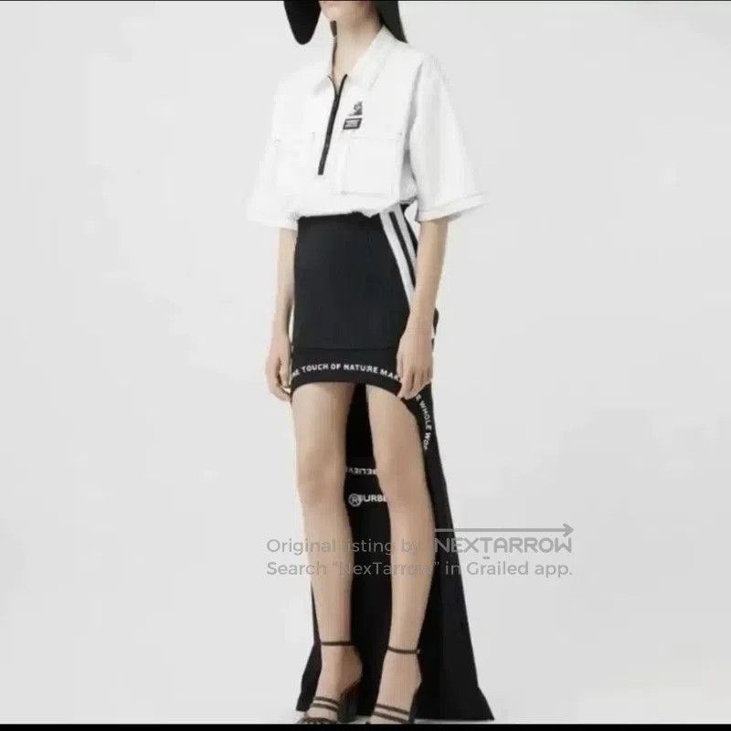 Burberry Burberry Black Cotton Blend A-Line Skirt. Size 22" - 8 Thumbnail