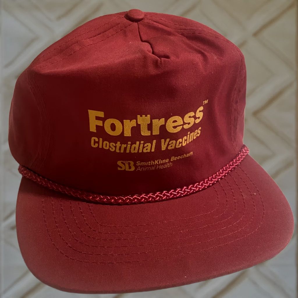 FRED VINTAGE Fortress Clostridial Vaccines Animal Health Farm Maroon SnapBack Hat Size ONE SIZE - 1 Thumbnail