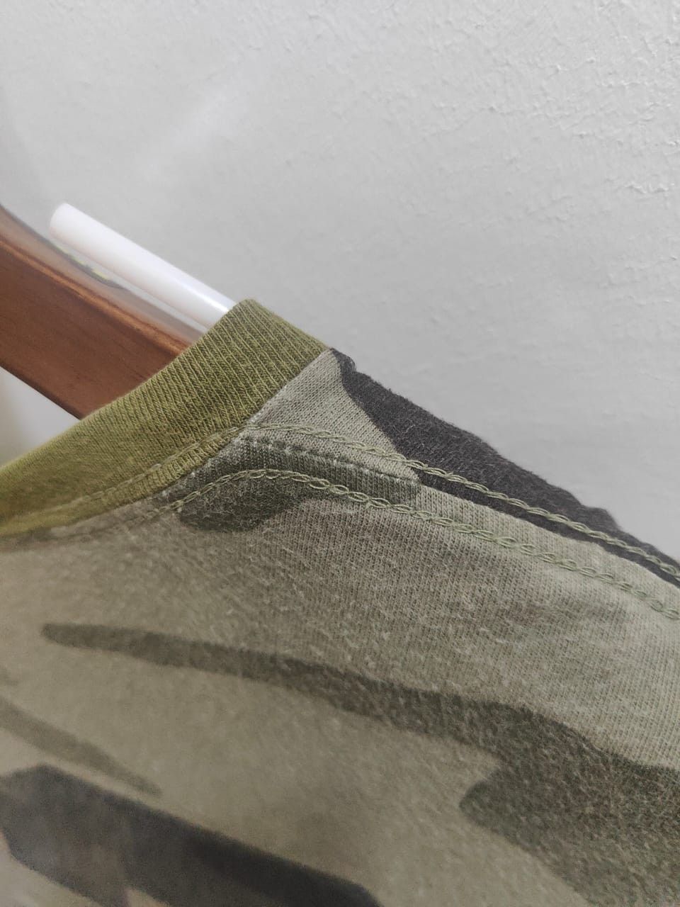 Vintage vintage True Religion camo discmarge's TRUE RELIGION T-SHIRT Size US S / EU 44-46 / 1 - 5 Thumbnail