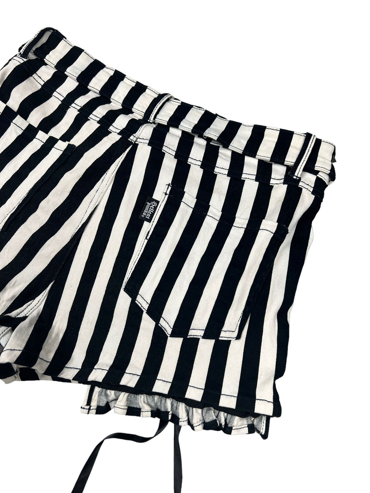 Japanese Brand Hell Cat Punks Jail Stripes Laced Shorts Size 32" / US 10 / IT 46 - 7 Thumbnail