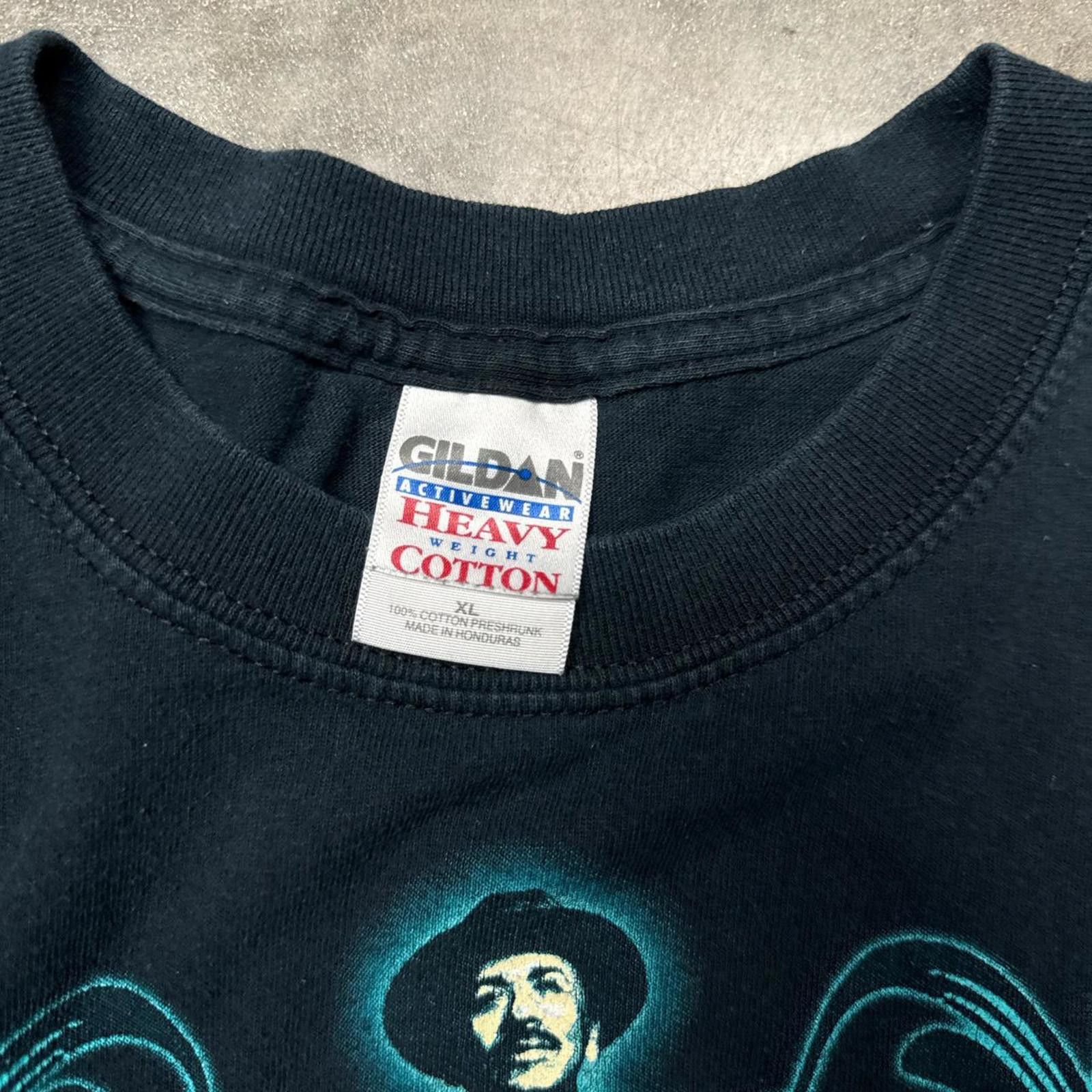 Gildan Carlos Santana Embrace Your Light 2005 Tour Y2k T-Shirt Size US L / EU 52-54 / 3 - 6 Thumbnail