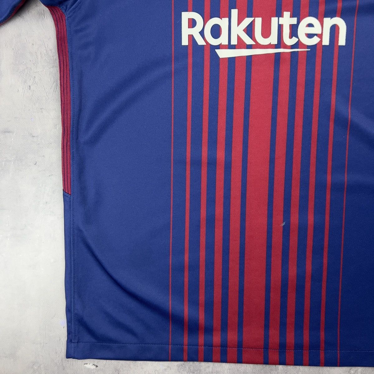 Nike Rare! F.C Barcelona Nike Soccer Jersey Away Home Shirt Size US S / EU 44-46 / 1 - 7 Thumbnail
