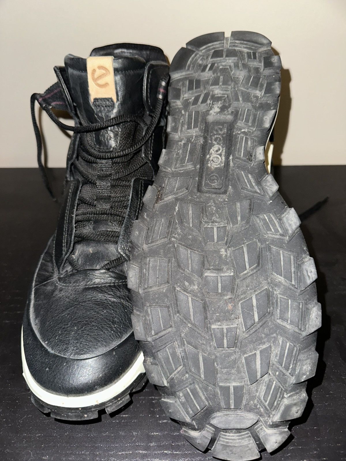Ecco Men’s Ecco Boots Black/White Size 11 Size US 11 / EU 44 - 5 Thumbnail