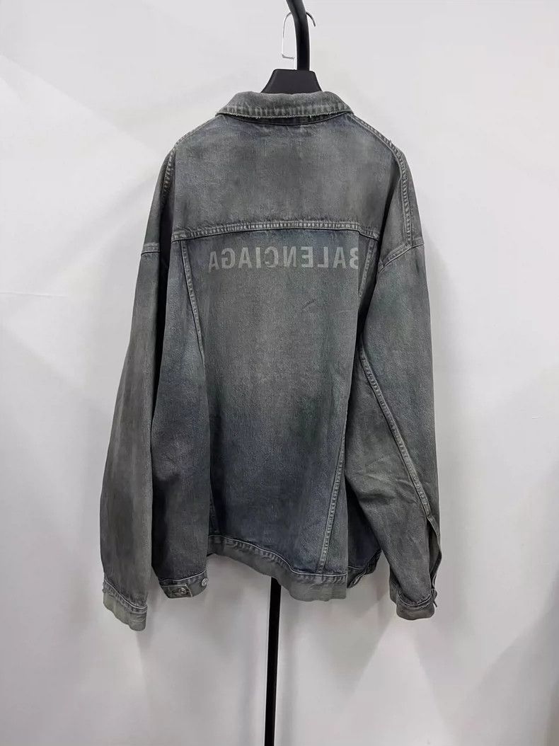 Balenciaga Balenciaga Back Logo monogram printed casual single-breast Size US XXL / EU 58 / 5 - 2 Thumbnail