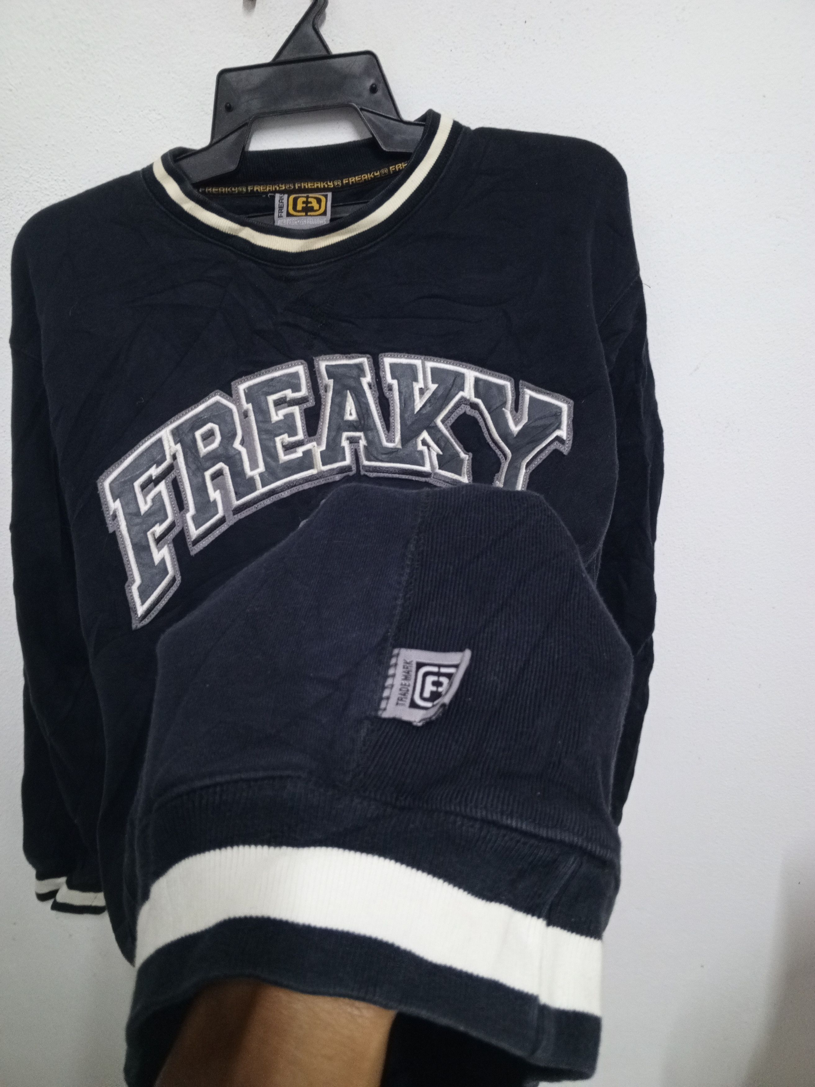 JNCO FREAKY SWEATSHIRT Y2K VINTAGE LOGO APPEARS RARE Size US XL / EU 56 / 4 - 9 Thumbnail