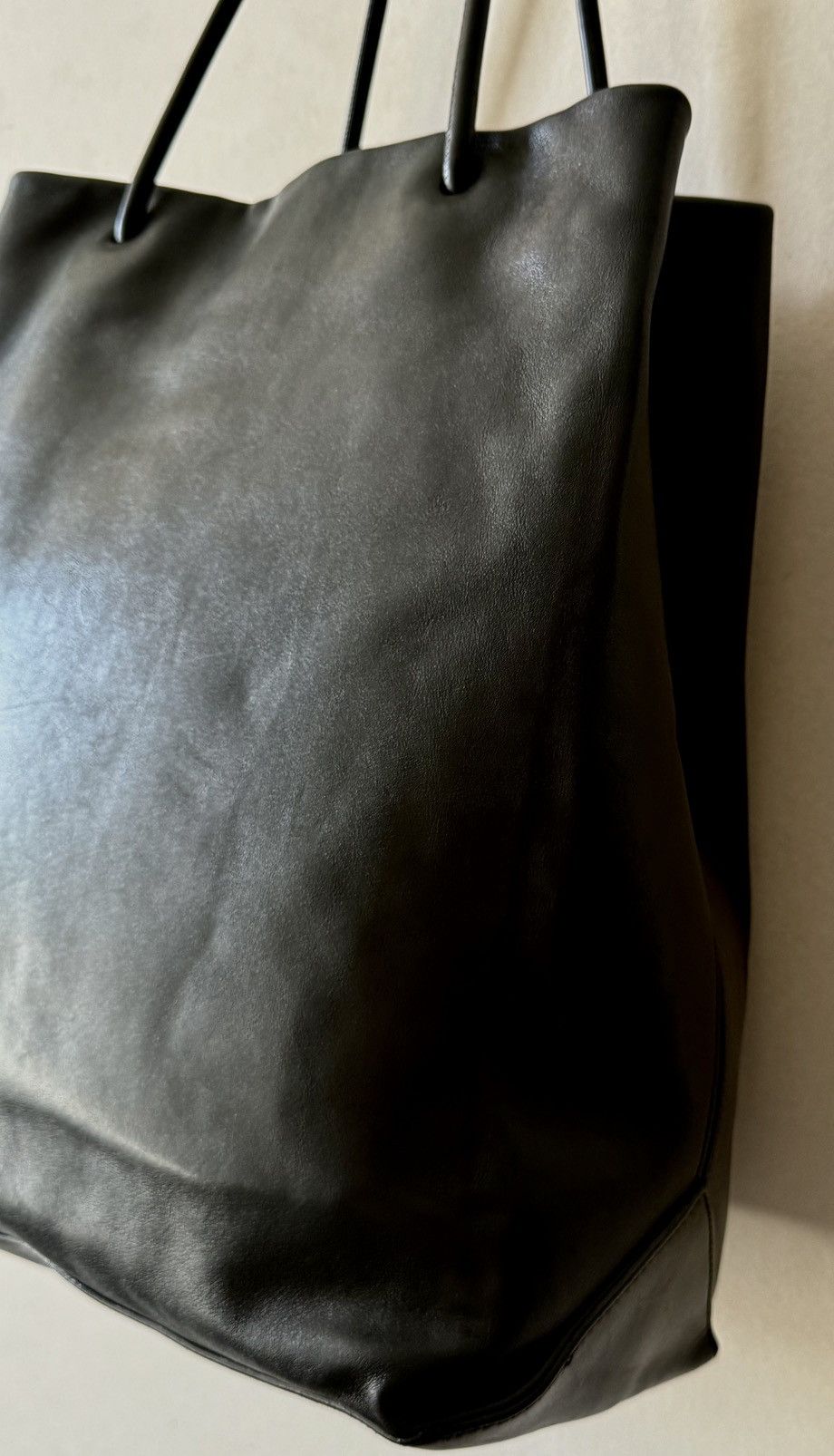 Chanel Chanel - Karl Lagerfeld - SS08 - Lambskin Essential Tote Bag Size ONE SIZE - 15 Thumbnail