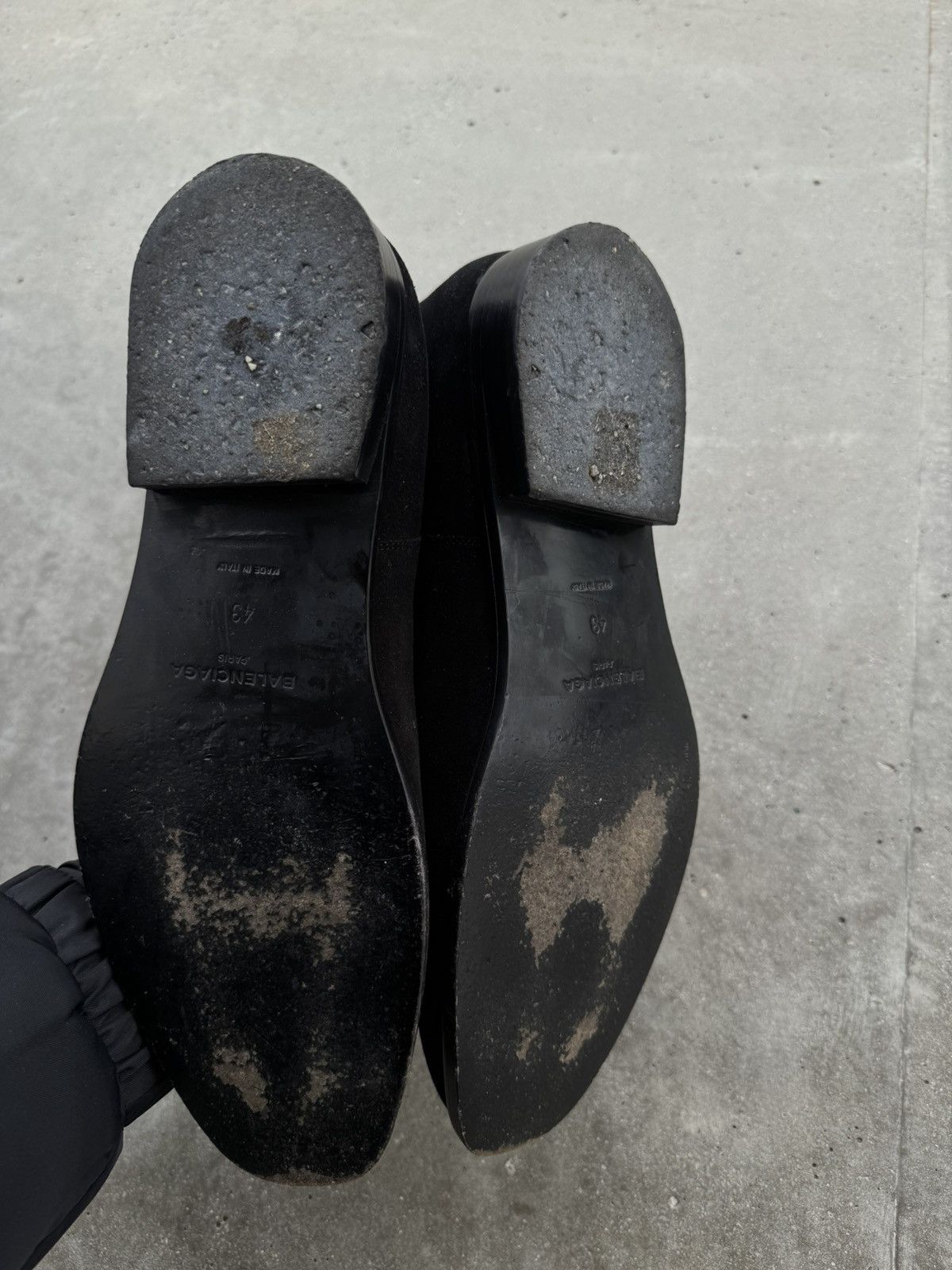 Balenciaga × Designer RARE Balenciaga chelsea Boots suede archival piece Size US 10.5 / EU 43-44 - 4 Thumbnail