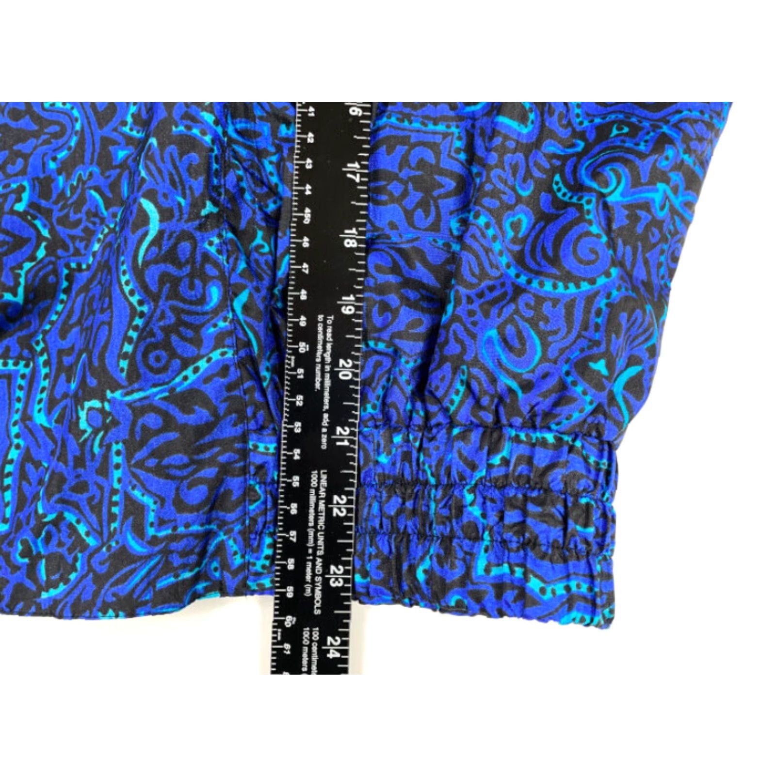 Vintage VTG 90s Geometric Paisley Boxy Fit Full-Zip Windbreaker Jacket Surf Skate L-XL Mens Blue Size US L / EU 52-54 / 3 - 5 Thumbnail
