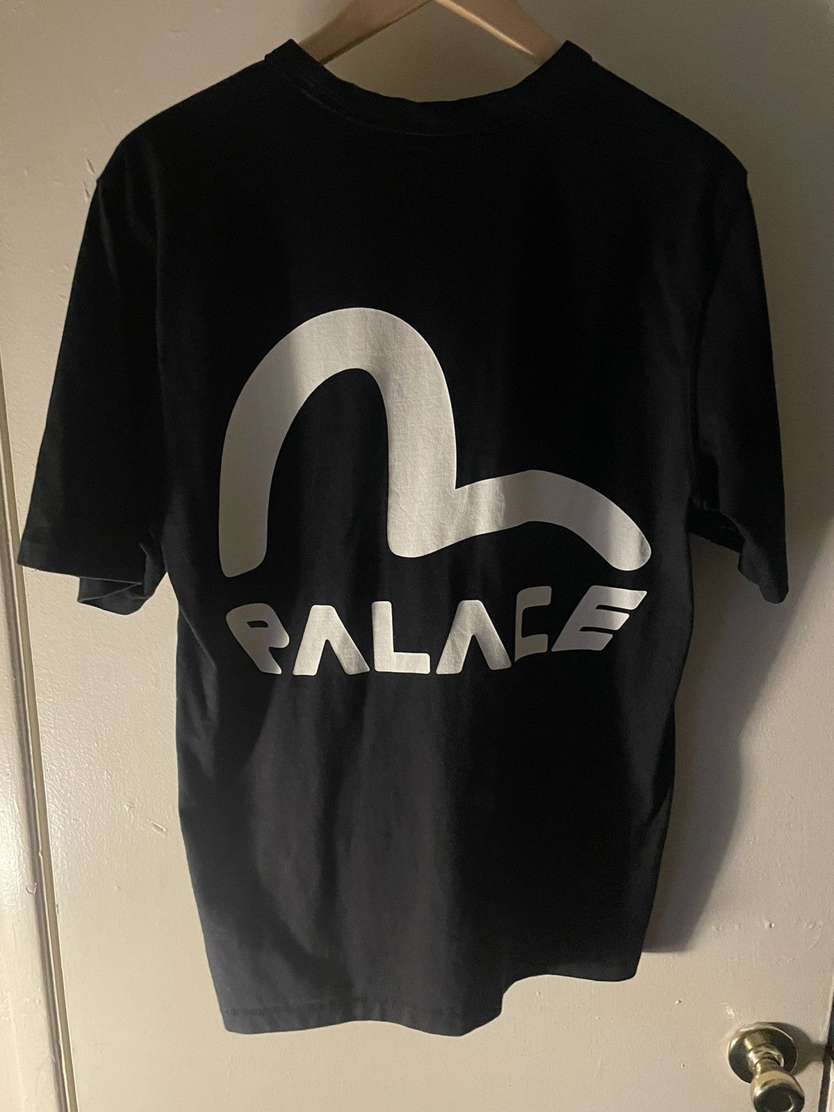Tシャツ・カットソー Palace Evisu T-Shirt Black ss 20 2020 Palace Evisu T-Shirt Black Men's - SS20 - US