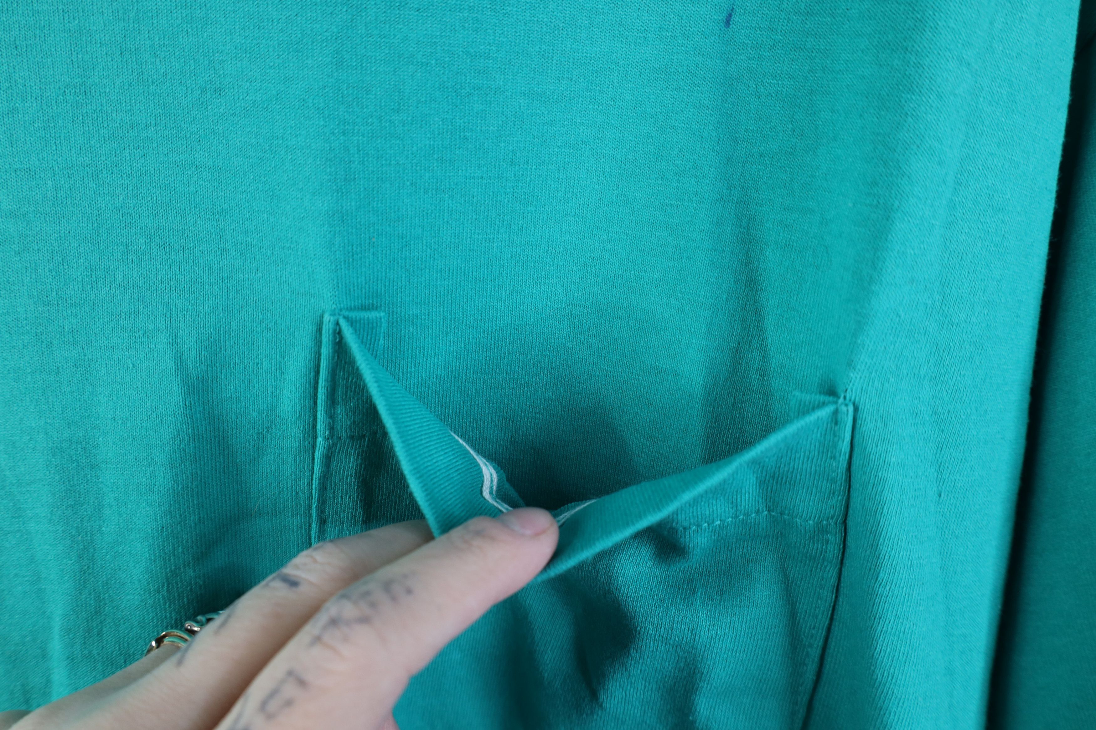 Vintage Vintage 90s Streetwear Pocket Short Sleeve T-Shirt Teal USA Size US XL / EU 56 / 4 - 7 Thumbnail