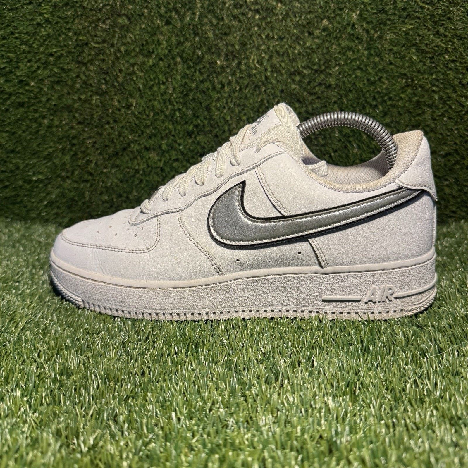 Nike Size 8.5 - Nike Air Force 1 '07 White Metallic Silver W Size US 8.5 / IT 38.5 - 1 Thumbnail