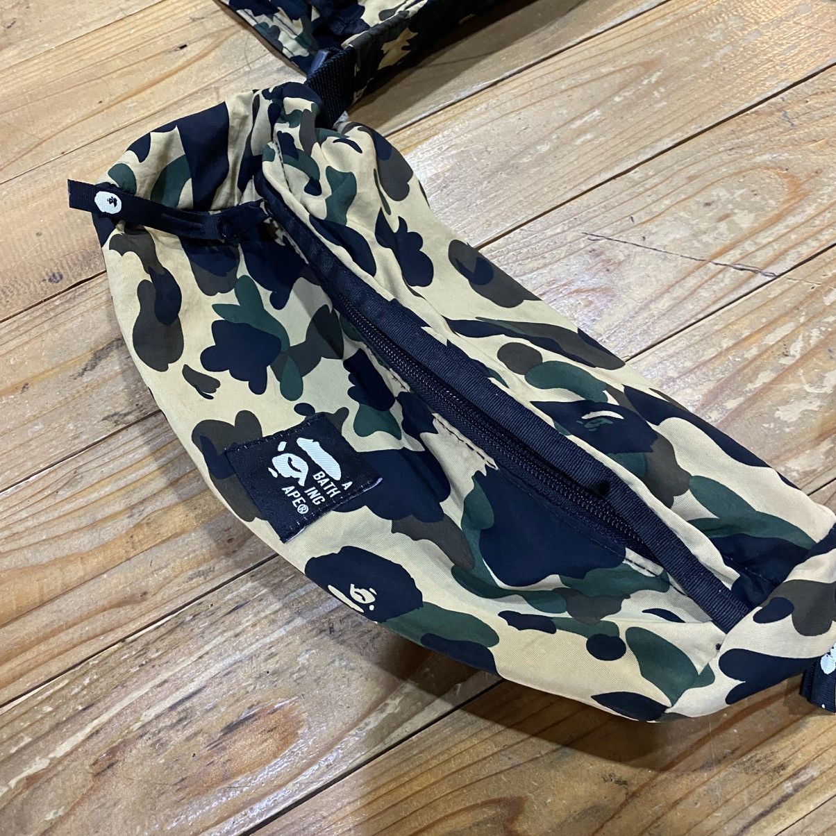Bape RARE OG Bape 1st camo triple shoulder bag Size ONE SIZE - 4 Thumbnail