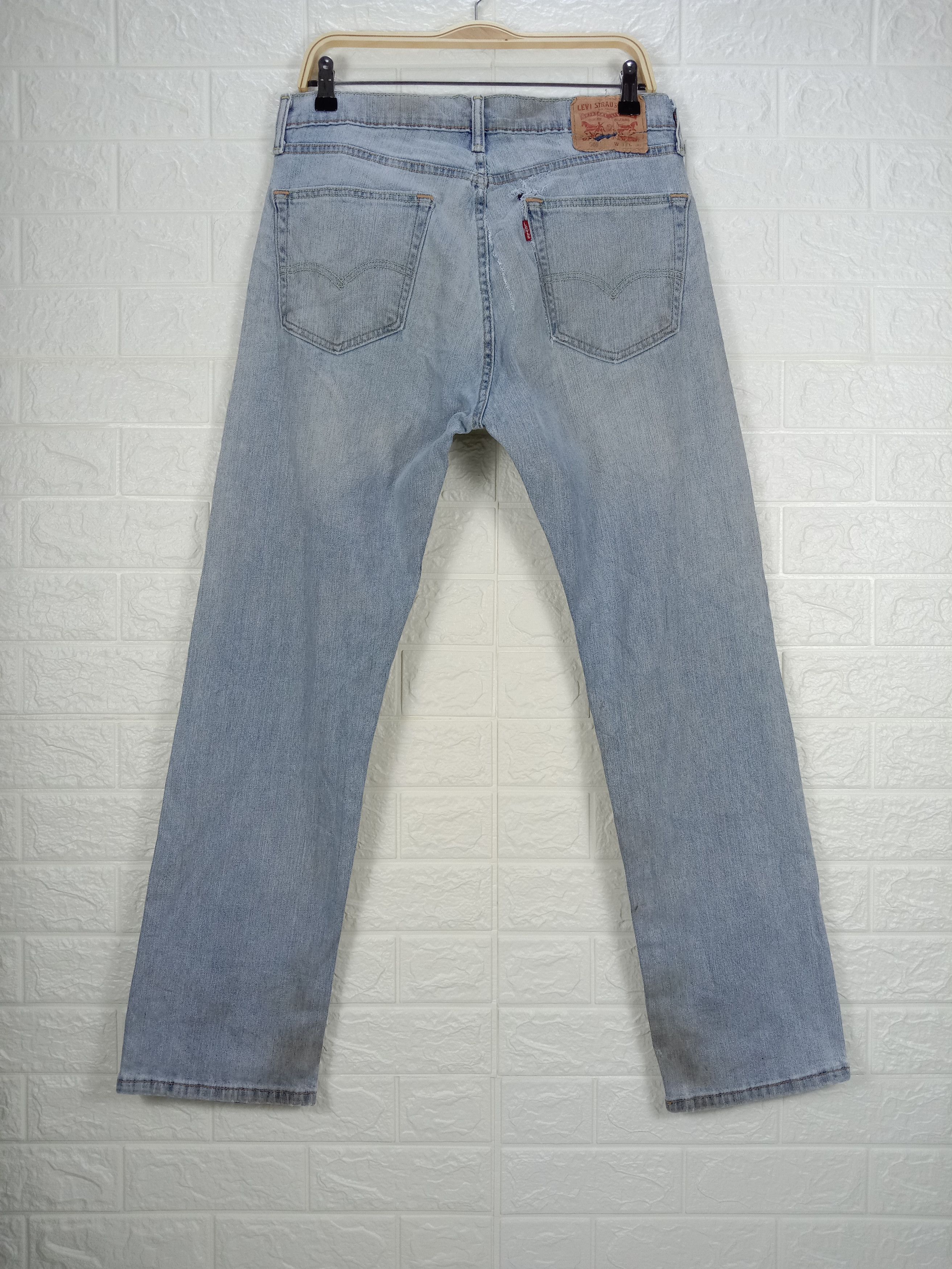 Levi's Vintage Levi's 505 Jeans Light Wash Denim Size US 33 - 5 Thumbnail