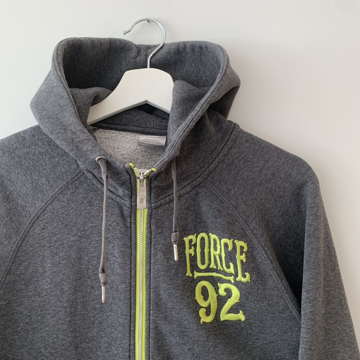 Nike × Vintage Vintage Nike Force 92 Zipup Hoodie Sweatshirt Y2K 2000s Size US S / EU 44-46 / 1 - 1 Thumbnail